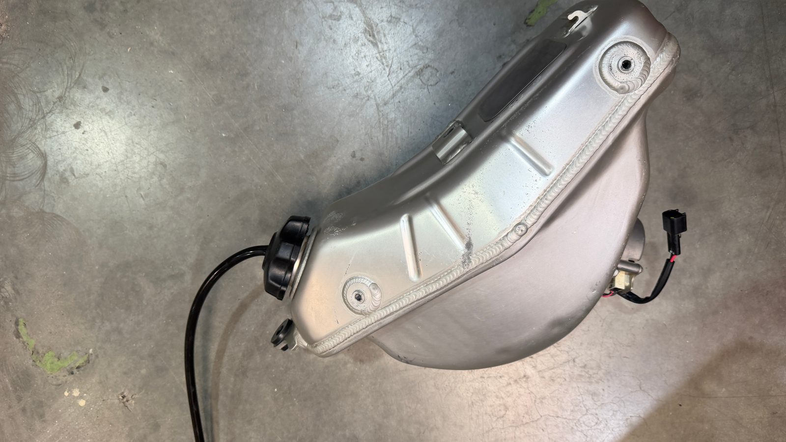 2010-2012 Suzuki RMZ250 OEM Fuel Tank with Fuel Pump Assembly and Cap - 15114-28H00