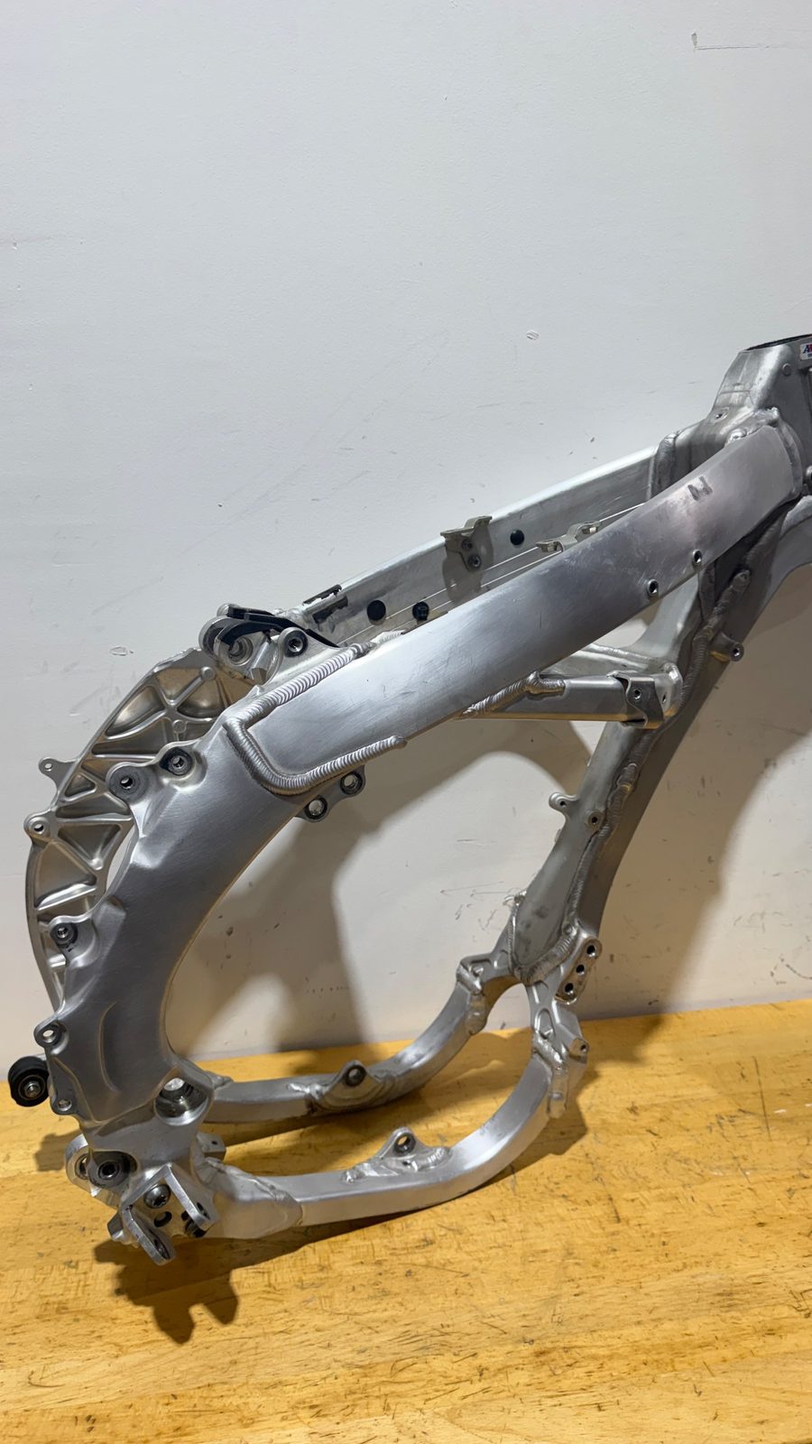 2025 Yamaha YZ250F OEM Aluminum Main Frame Chassis with AMA Sticker - BAJ-17411-00-00