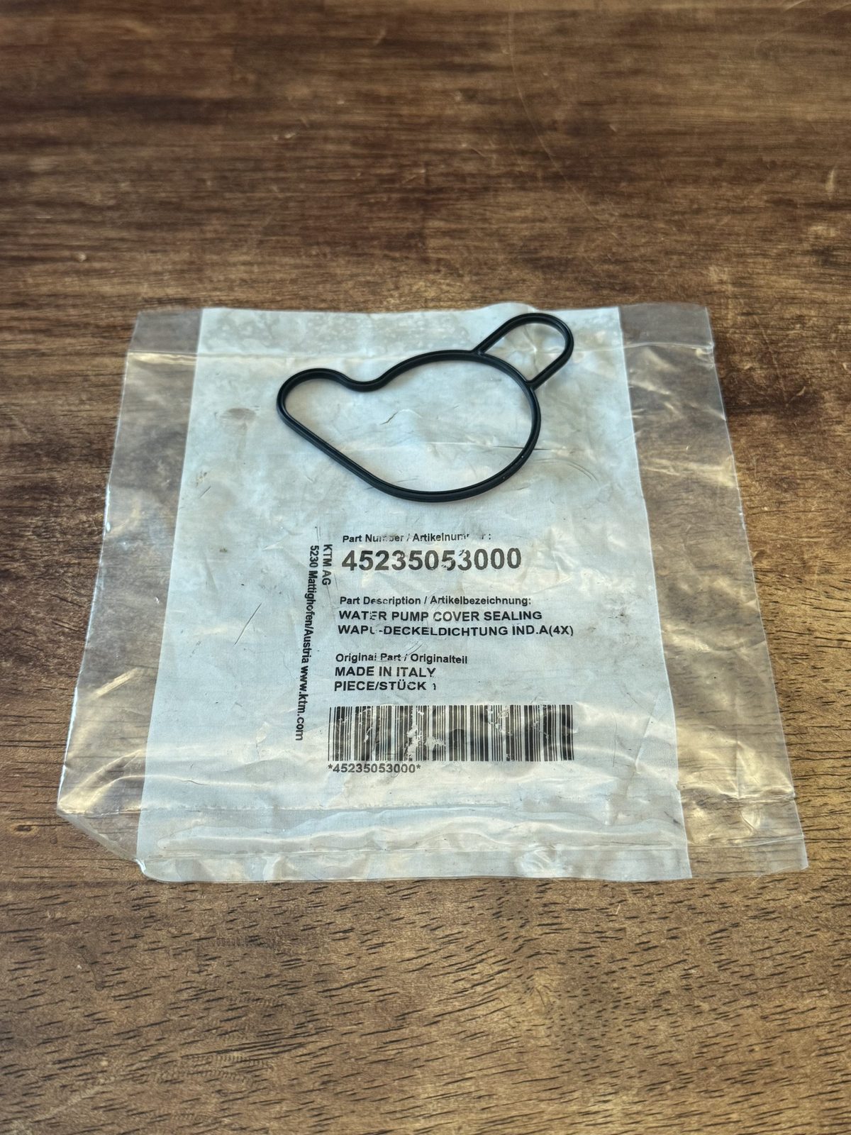 KTM Husqvarna OEM Water Pump Cover Seal 45235053000 New Genuine