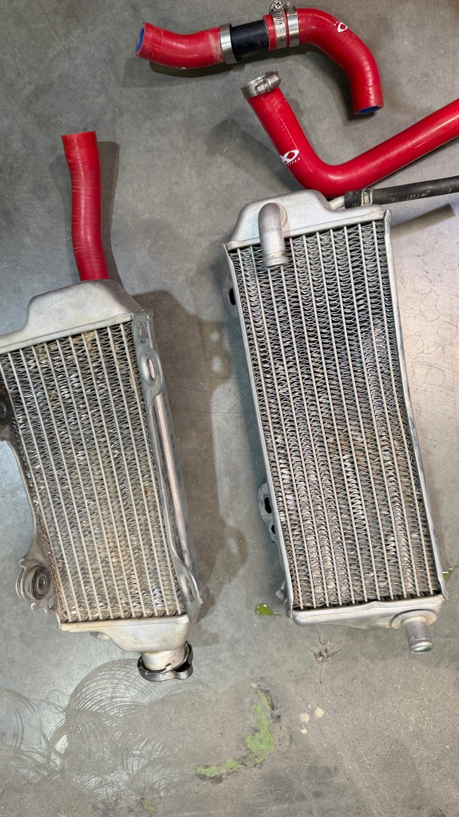 2010-2012 Suzuki RMZ250 OEM Left and Right Radiator Set with Red Silicone Hose Kit