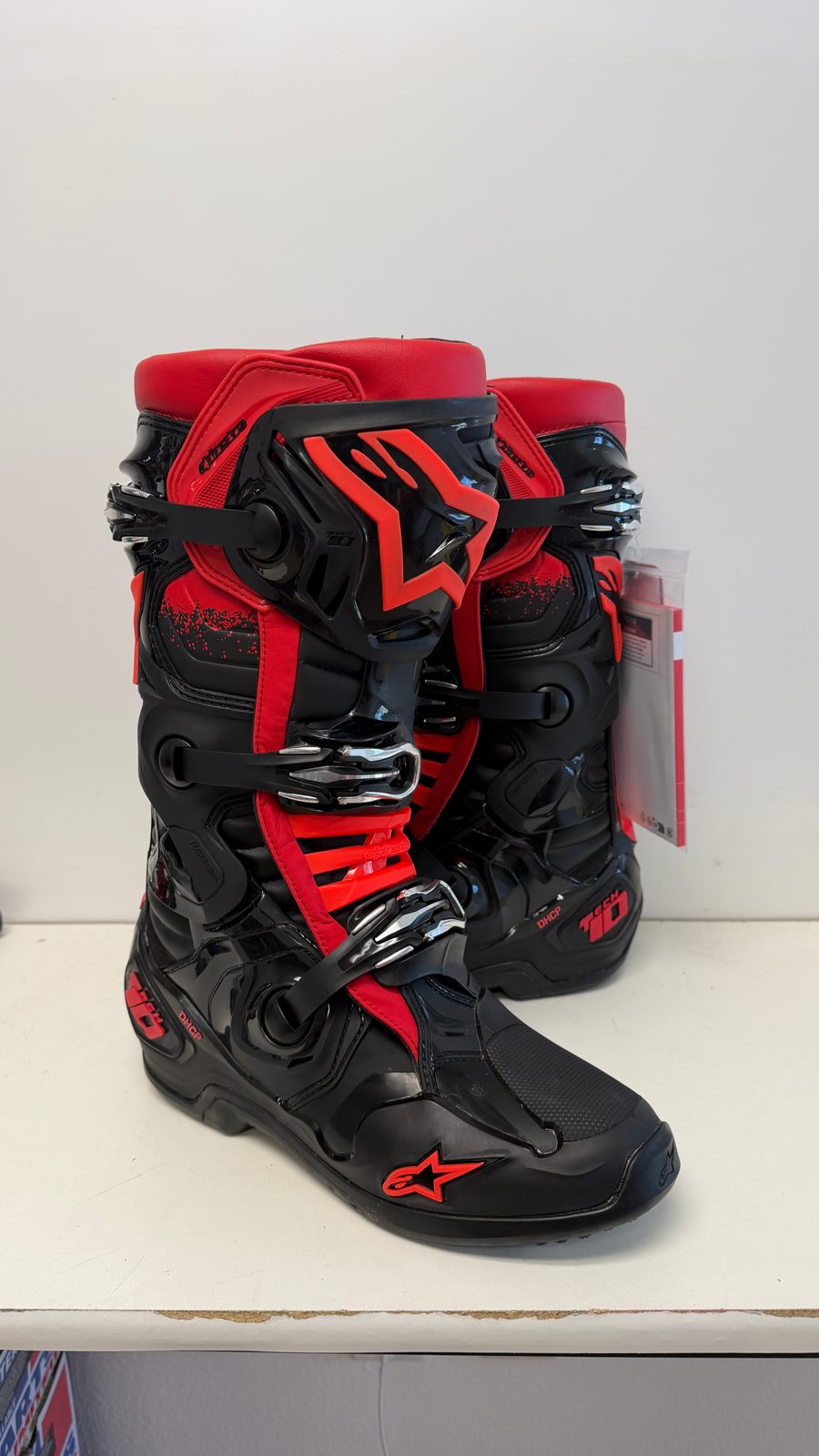 NEW Alpinestars Tech 10 Boots Black/Red Size 10 New