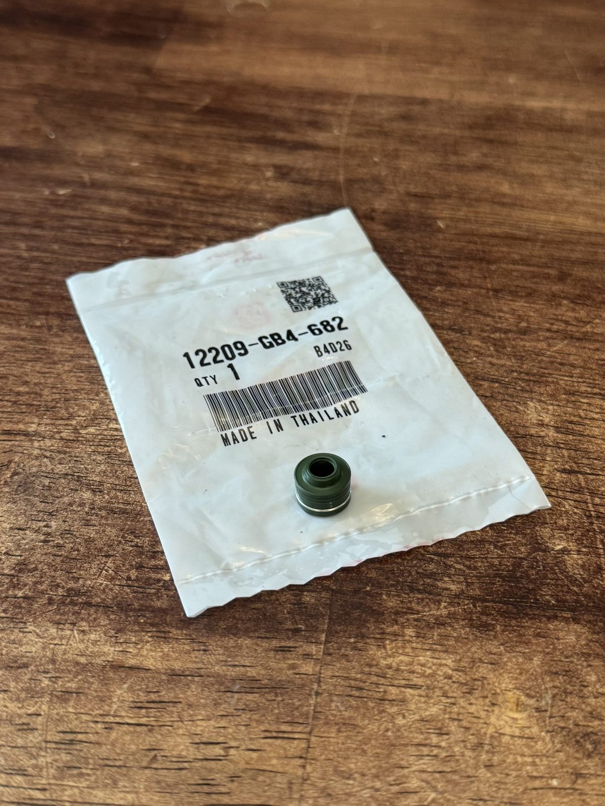 Honda OEM Valve Stem Seal 12209-GB4-682 New Genuine