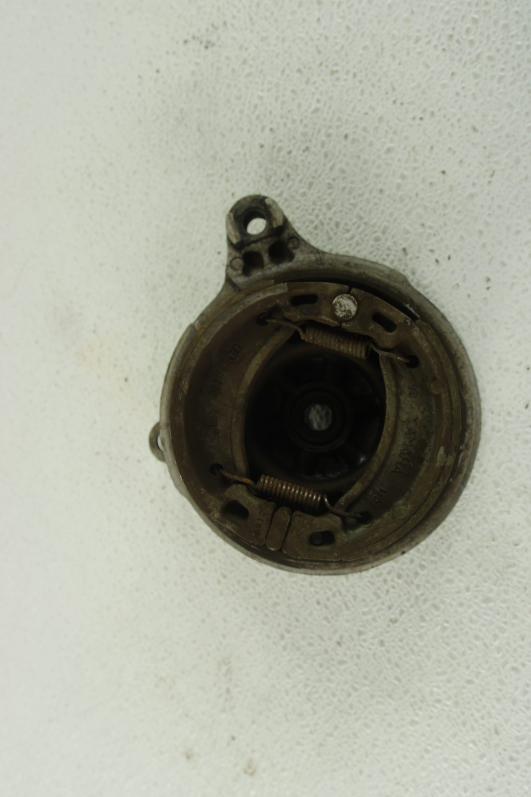 2007 Yamaha TTR90E OEM Front Brake Backing Plate with Shoes and Actuator Arm 3R0-25121-00-35
