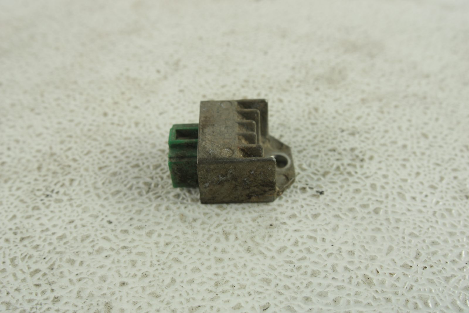 2007 Yamaha TTR90E OEM Voltage Regulator Rectifier 4CK-81960-01-00