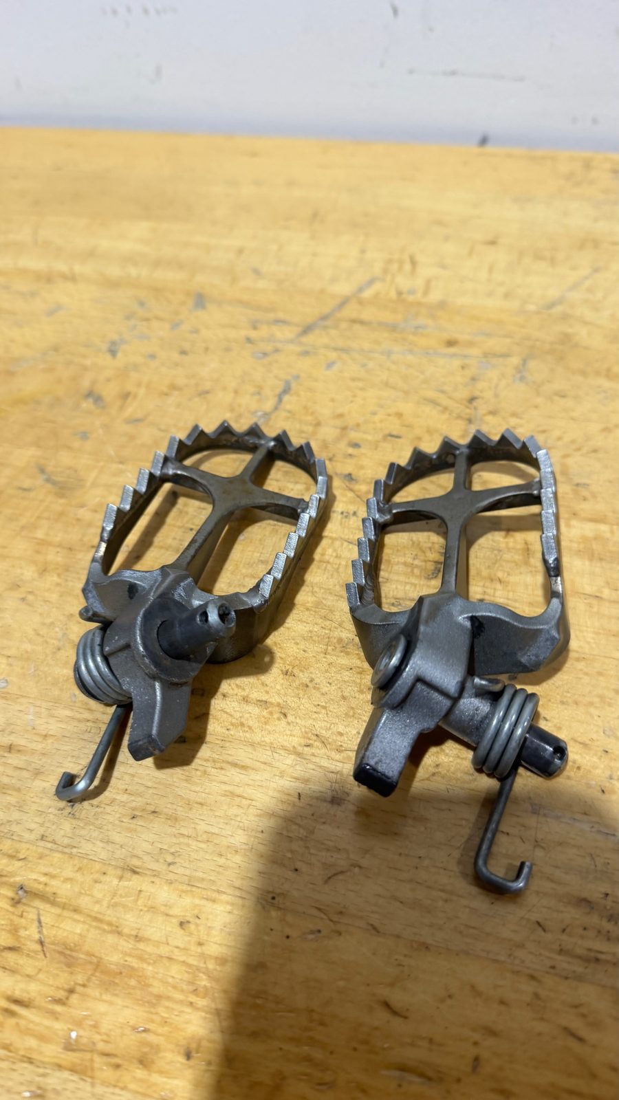 2025 Yamaha YZ250F OEM Foot Pegs Footrests Pair with Springs