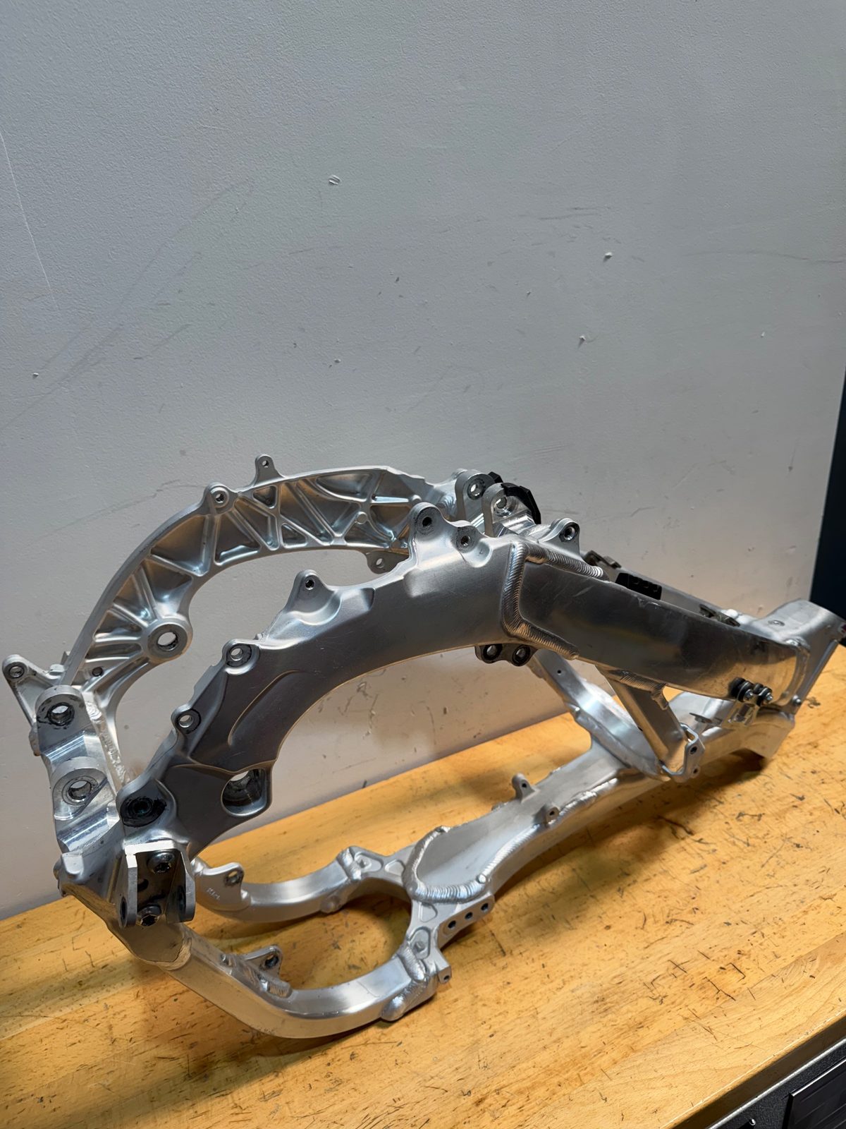 2025 Yamaha YZ250F OEM Main Frame Chassis
