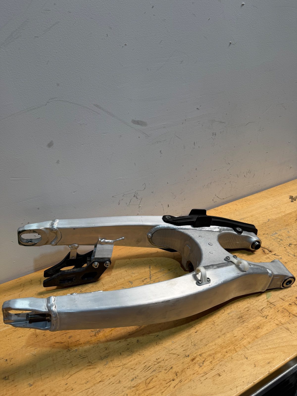 2025 Yamaha YZ250F OEM Swingarm with TM Designworks Chain Guide and Slider Complete Assembly - 1SL-17466-00-00