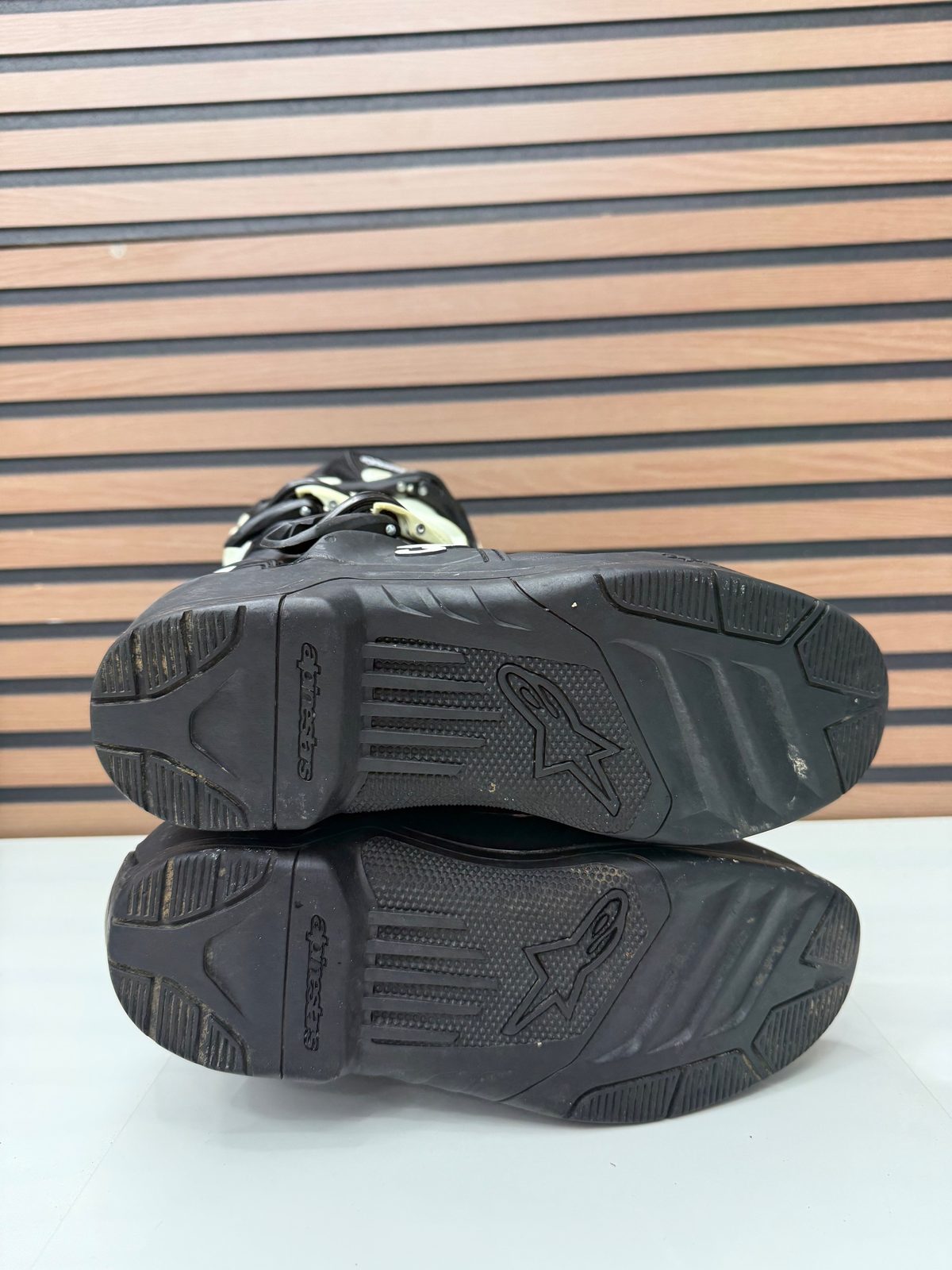 Alpinestars Tech 3 Black / White - Size 7