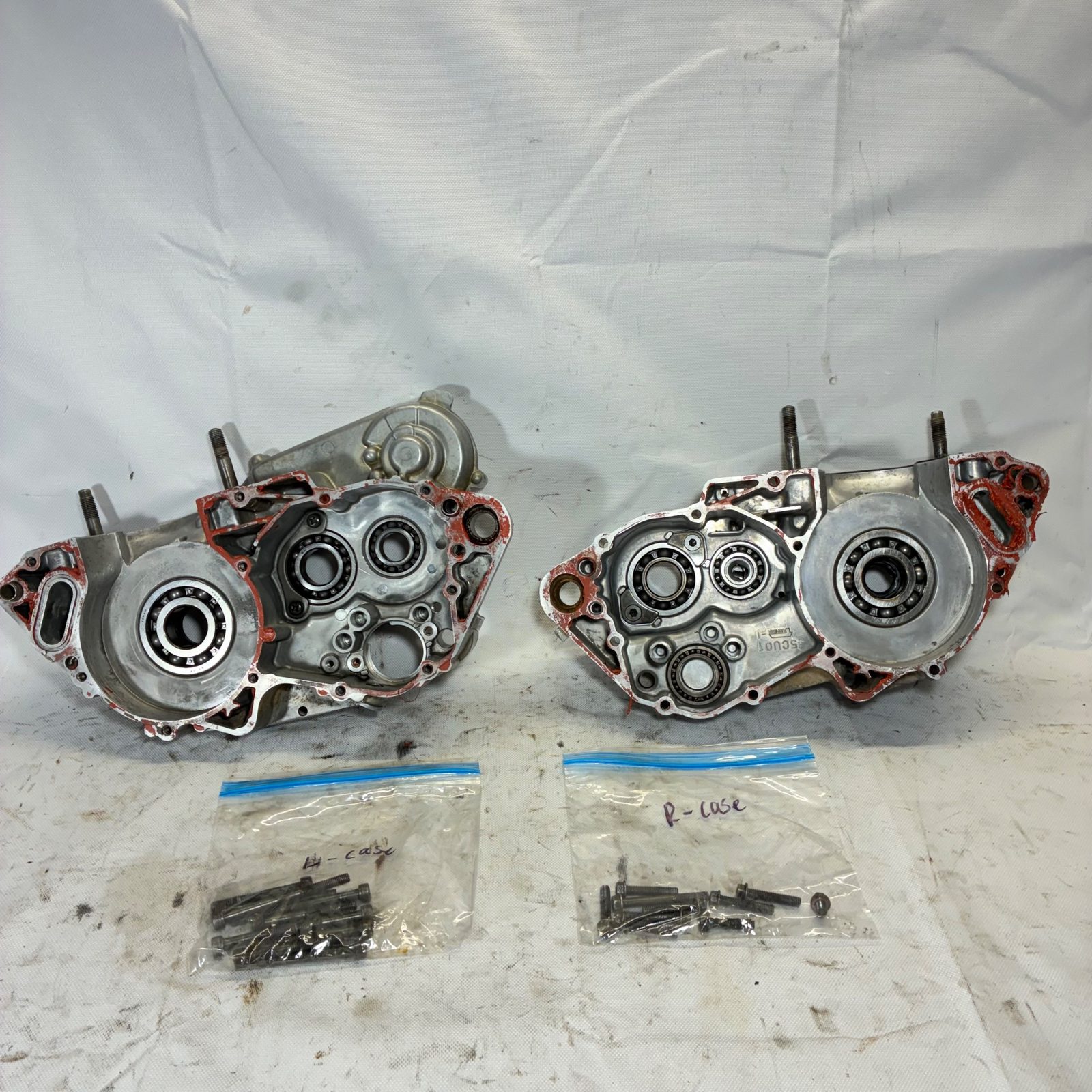 1999 Yamaha YZ250 OEM Engine Crankcases Left Right VEIW- 5CU01 - 5CU-15121-00-00