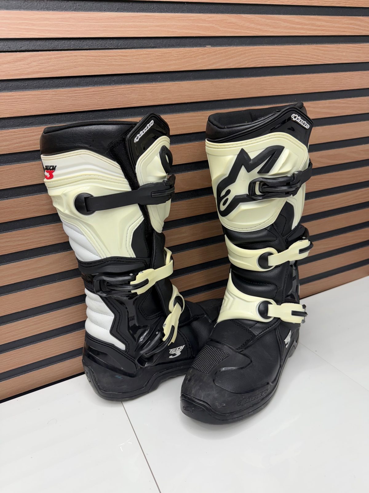 Alpinestars Tech 3 Black / White - Size 7