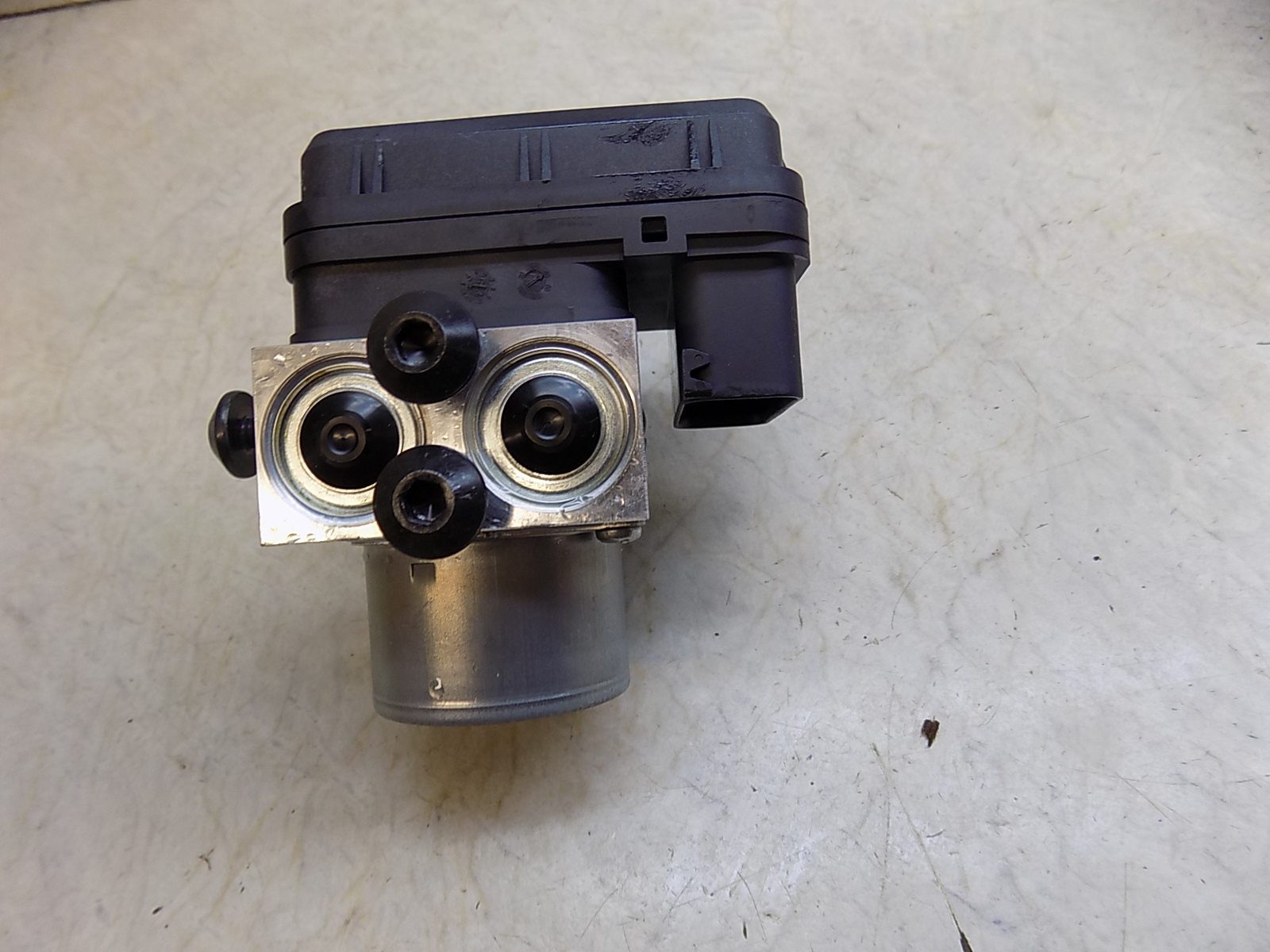 2026 Yamaha Tenere 700 OEM ABS Pump Modulator Control Unit NEW