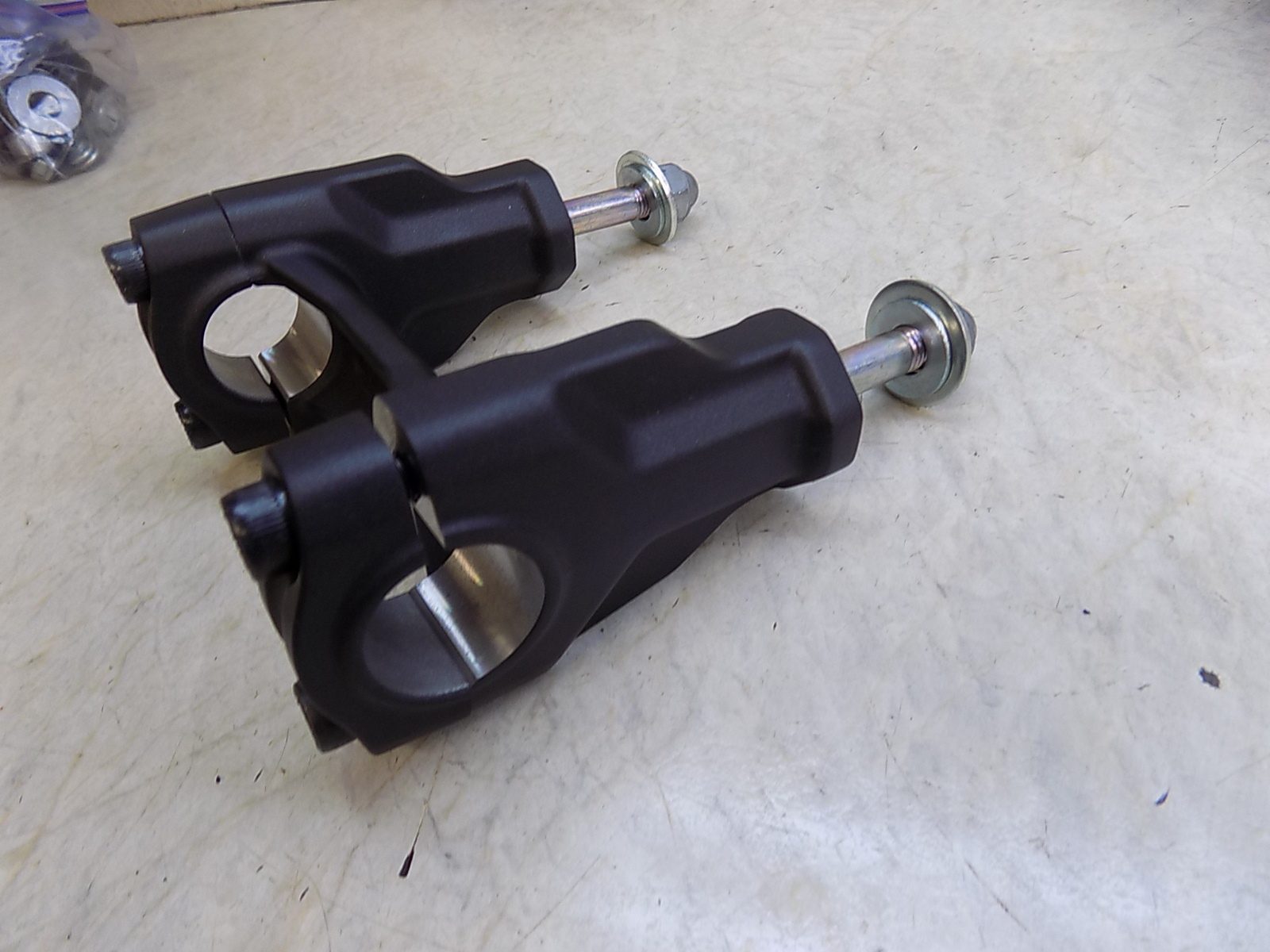 2026 Yamaha Tenere 700 OEM Handlebar Risers Bar Mounts Clamps Pair new