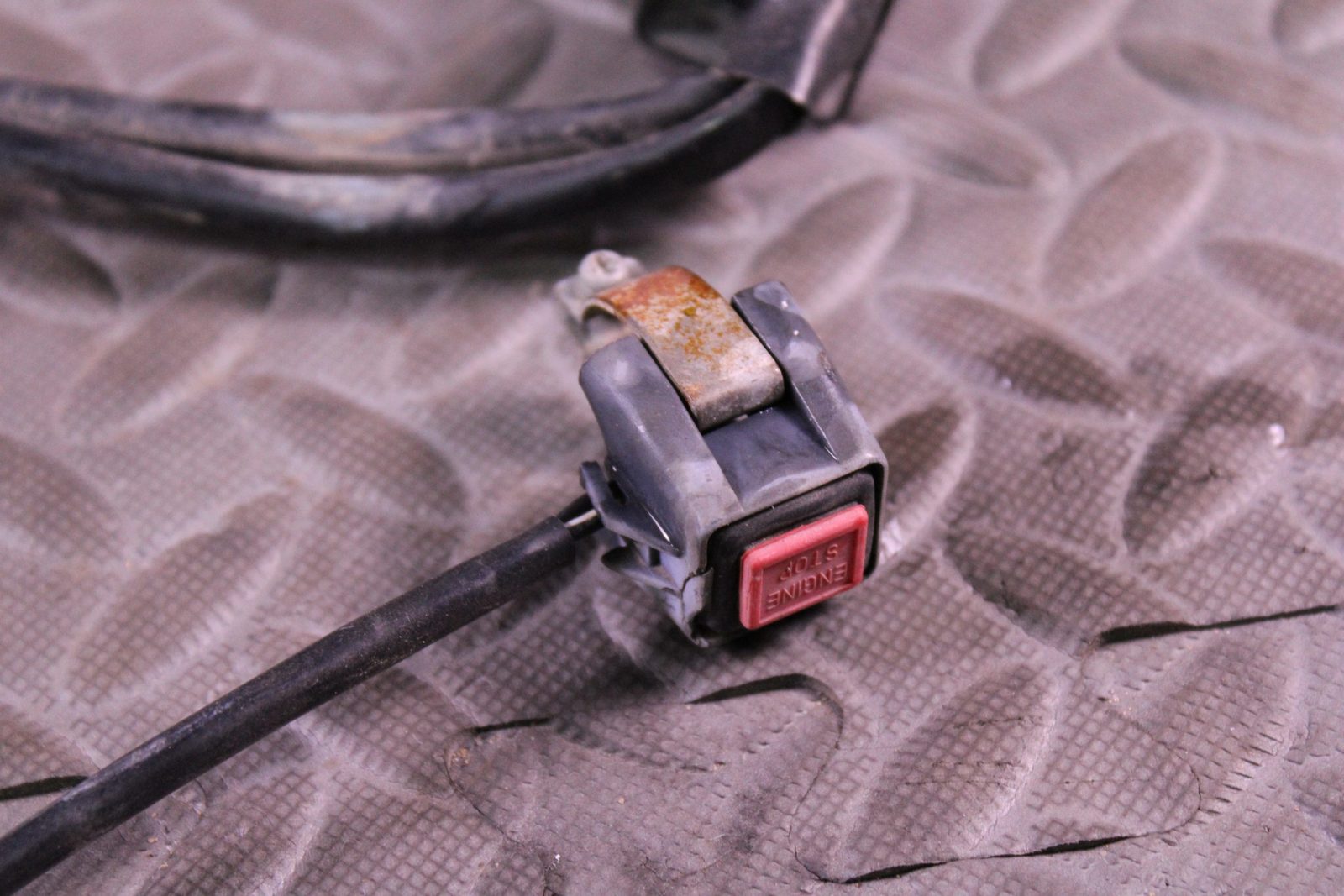 1989 Yamaha YZ250 OEM CDI Unit w/ Main Harness Kill Switch 3RB-85540-00-00