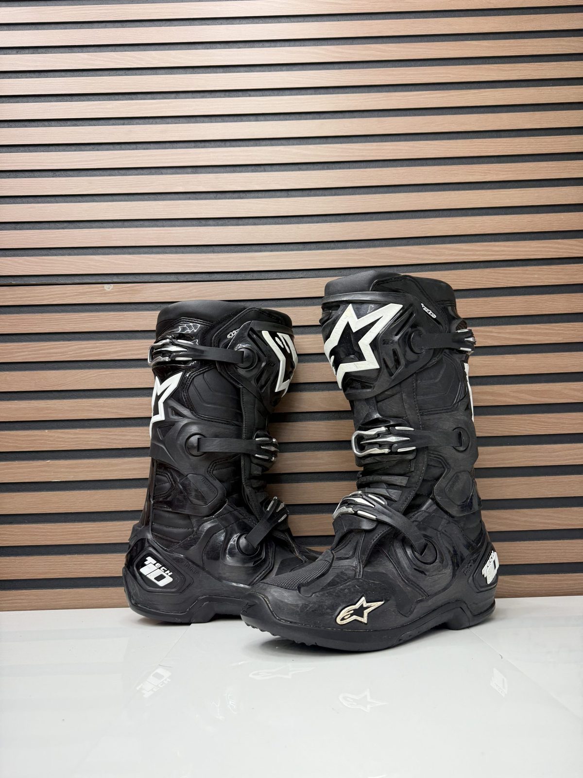 Alpinestars Tech 10 Motocross Boots - Black / White - Size 9 US