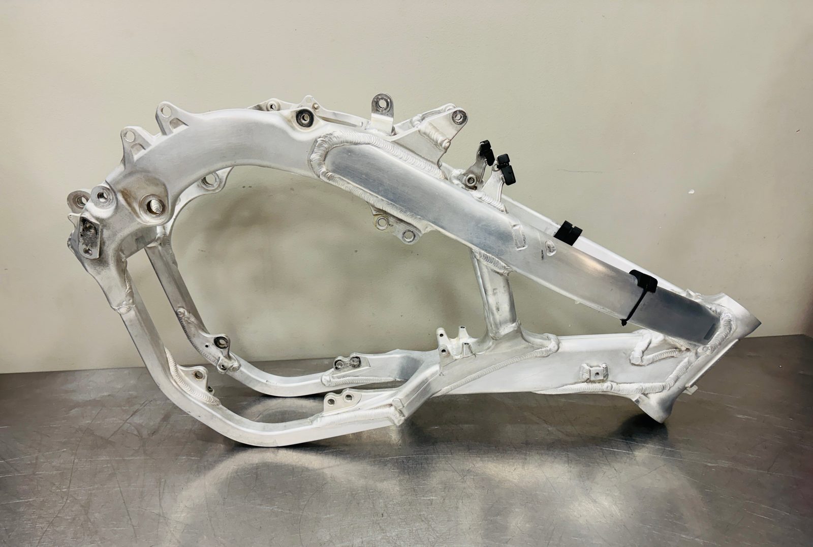 2025 Honda CRF250R Main Frame Chassis Hull Body OEM 50010-K95-AG0