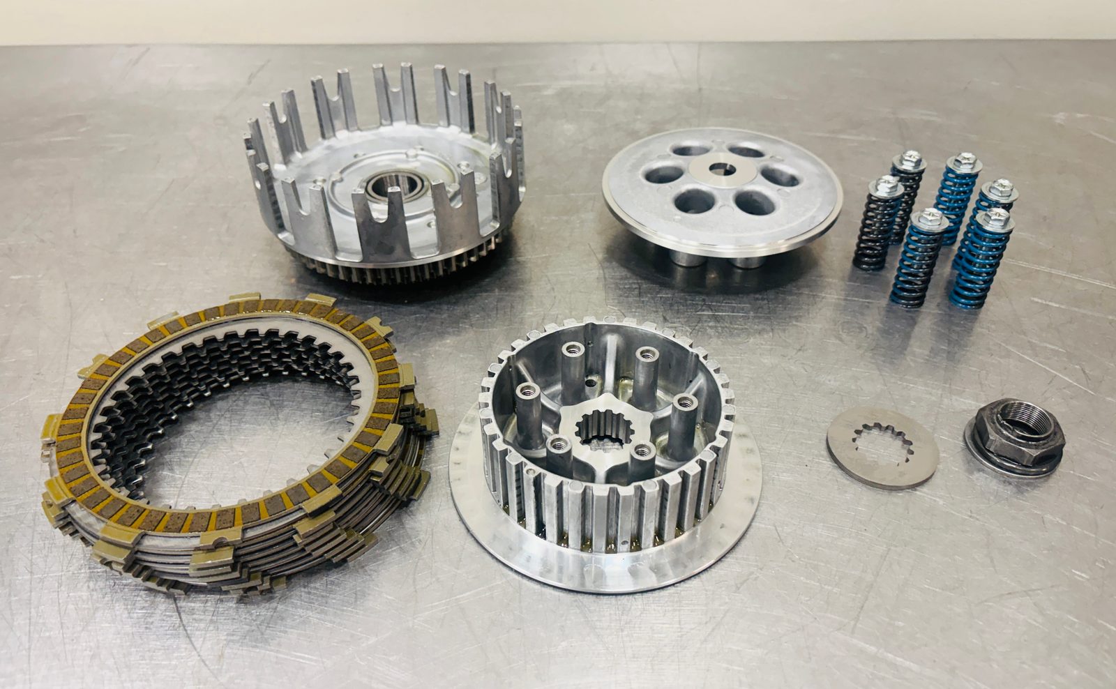 2024-2026 Yamaha YZ250F OEM Clutch Basket with Inner Hub Boss Set - B7B-16325-00-00