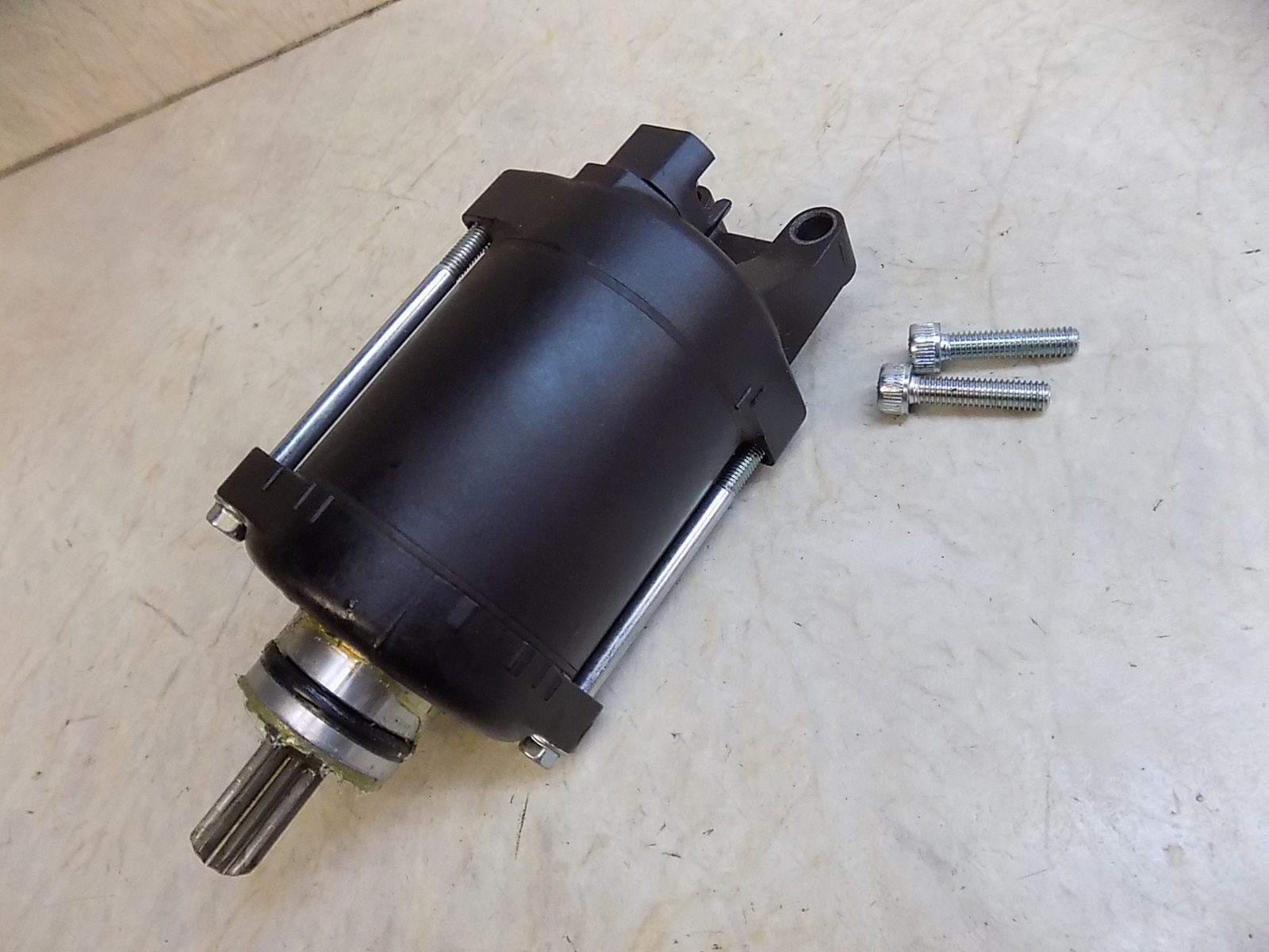 2026 Yamaha Tenere 700 OEM Starter Motor with Mounting Bolts new