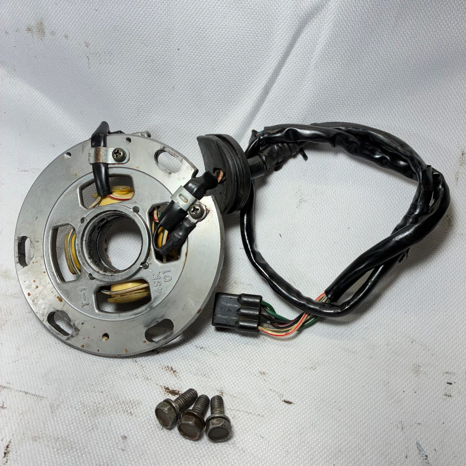 1999 Yamaha YZ250 OEM Stator Coil Assembly with Pickup Coil - 4SR - 5CU-85560-10-00