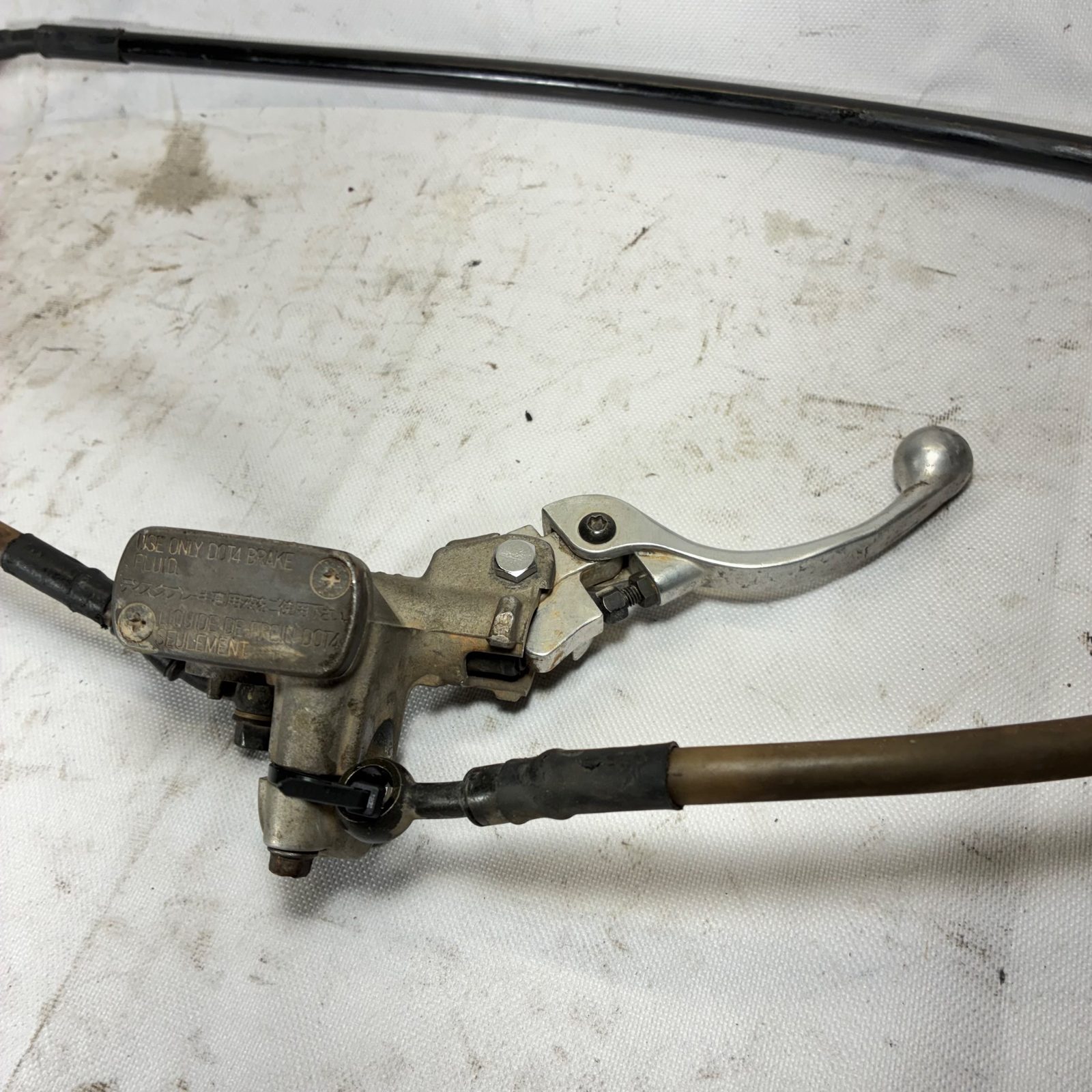 1999 Yamaha YZ250 OEM Front Brake Master Cylinder Lever Line Complete Assembly - 5DH-2580T-00-00