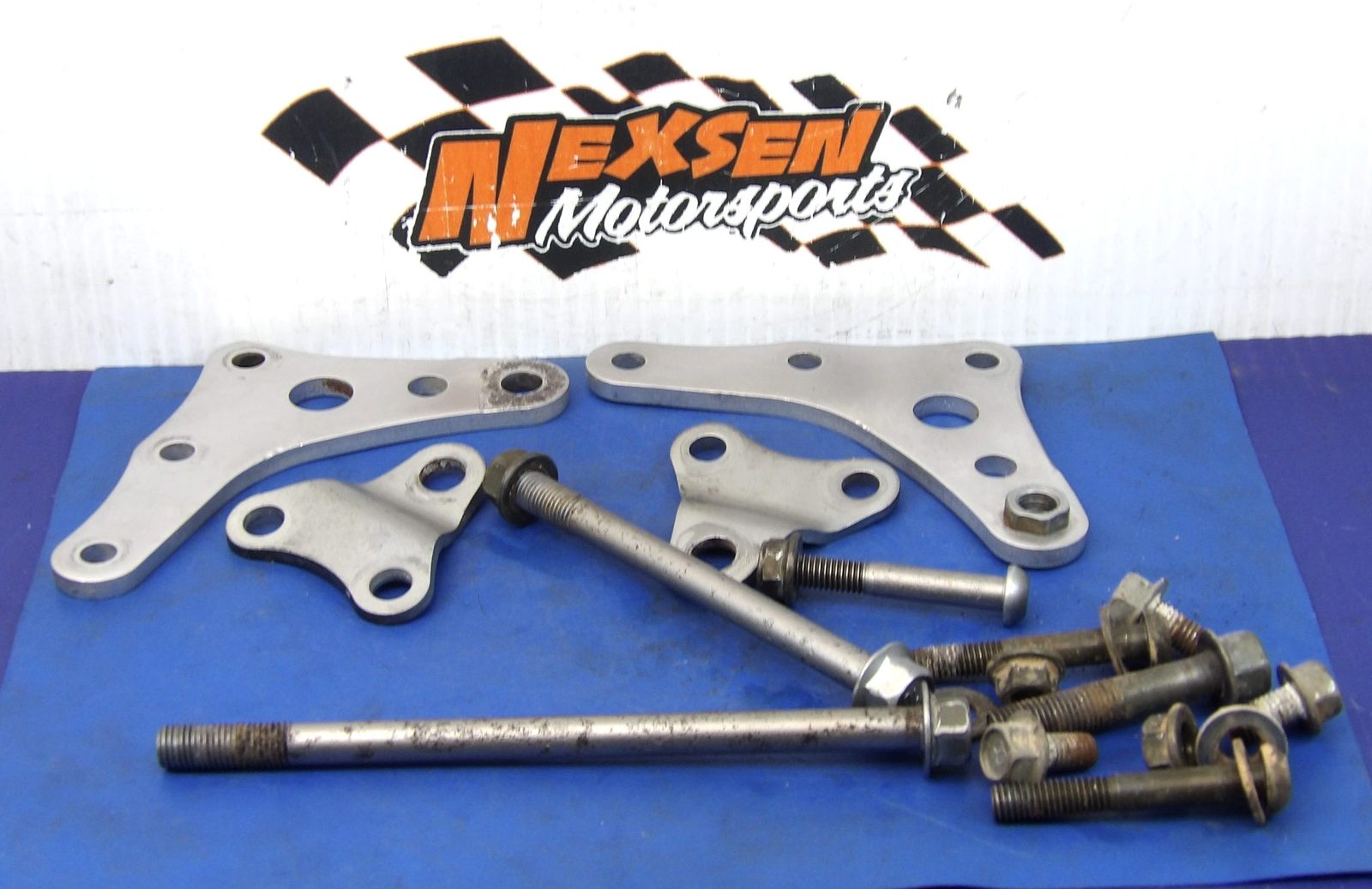 🏁 Engine Motor Mount Bracket Bolt Hanger Set – Fits 2001 Yamaha WR426F