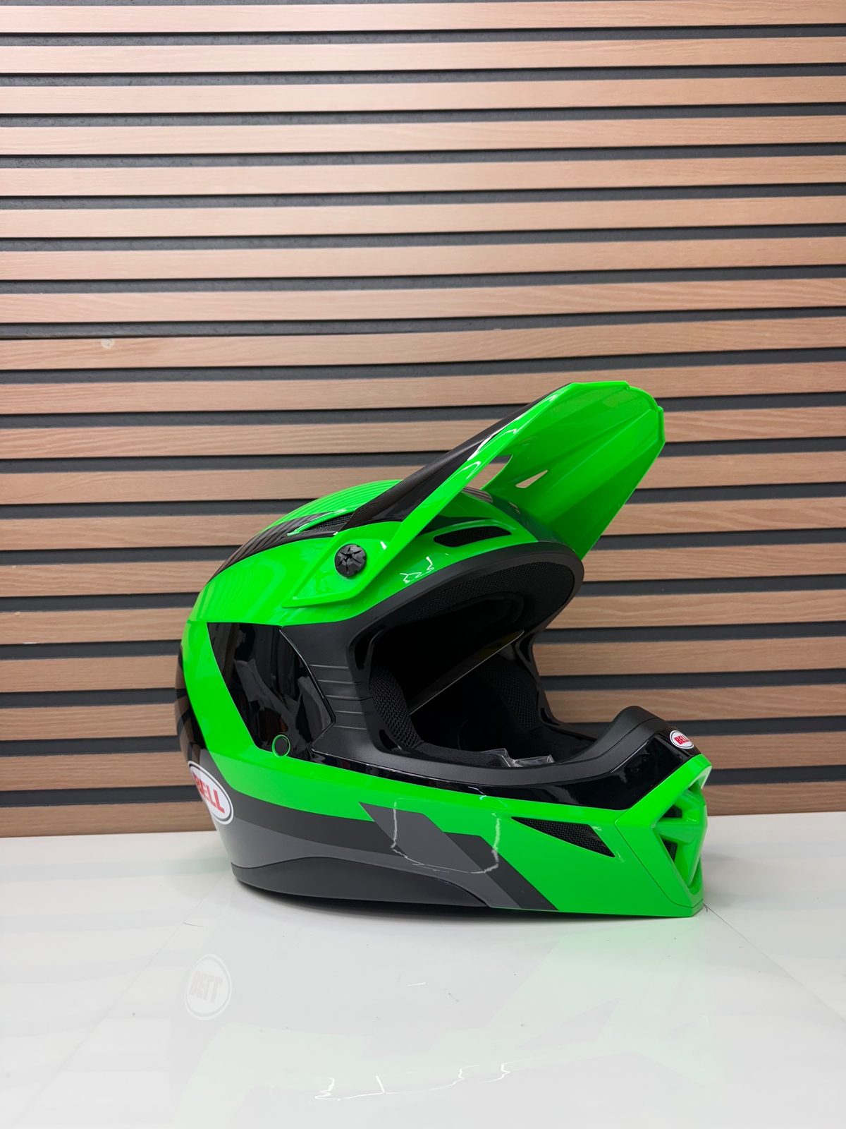 New Bell MX-10 MIPS Dyno Helmet Green / Black - Size XL