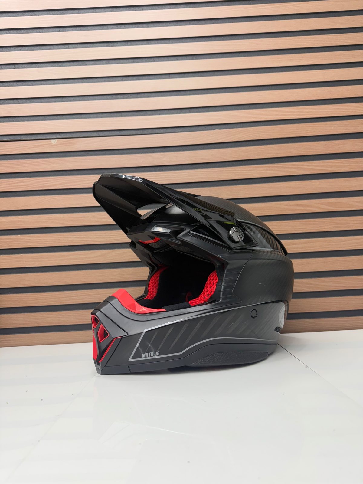 Bell Moto-10 Spherical Limited Edition Carbon / Black - Size Medium