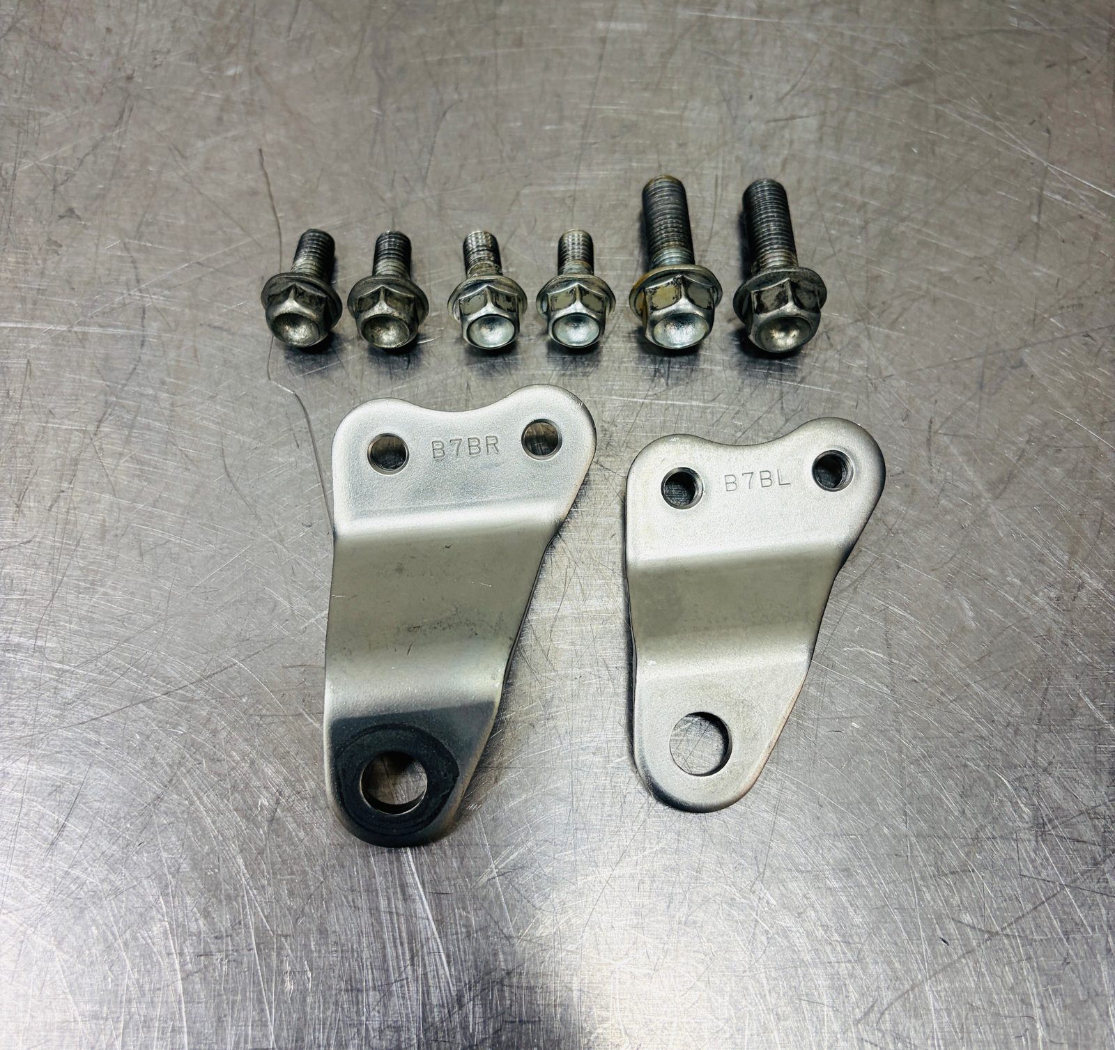 2019-2026 Yamaha YZ250F OEM Engine Mount Bracket Set Left Right B7B-21425-10-00 / B7B-21425-10-00