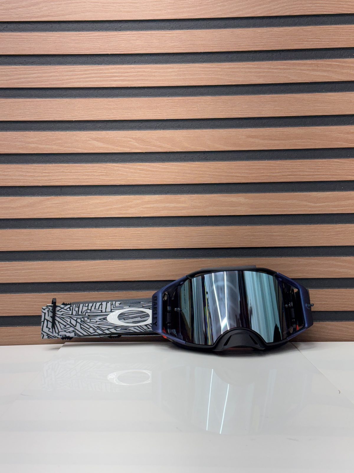 Oakley Airbrake MX Goggle Grey Navy Sapphire Iridium Lens Motocross New