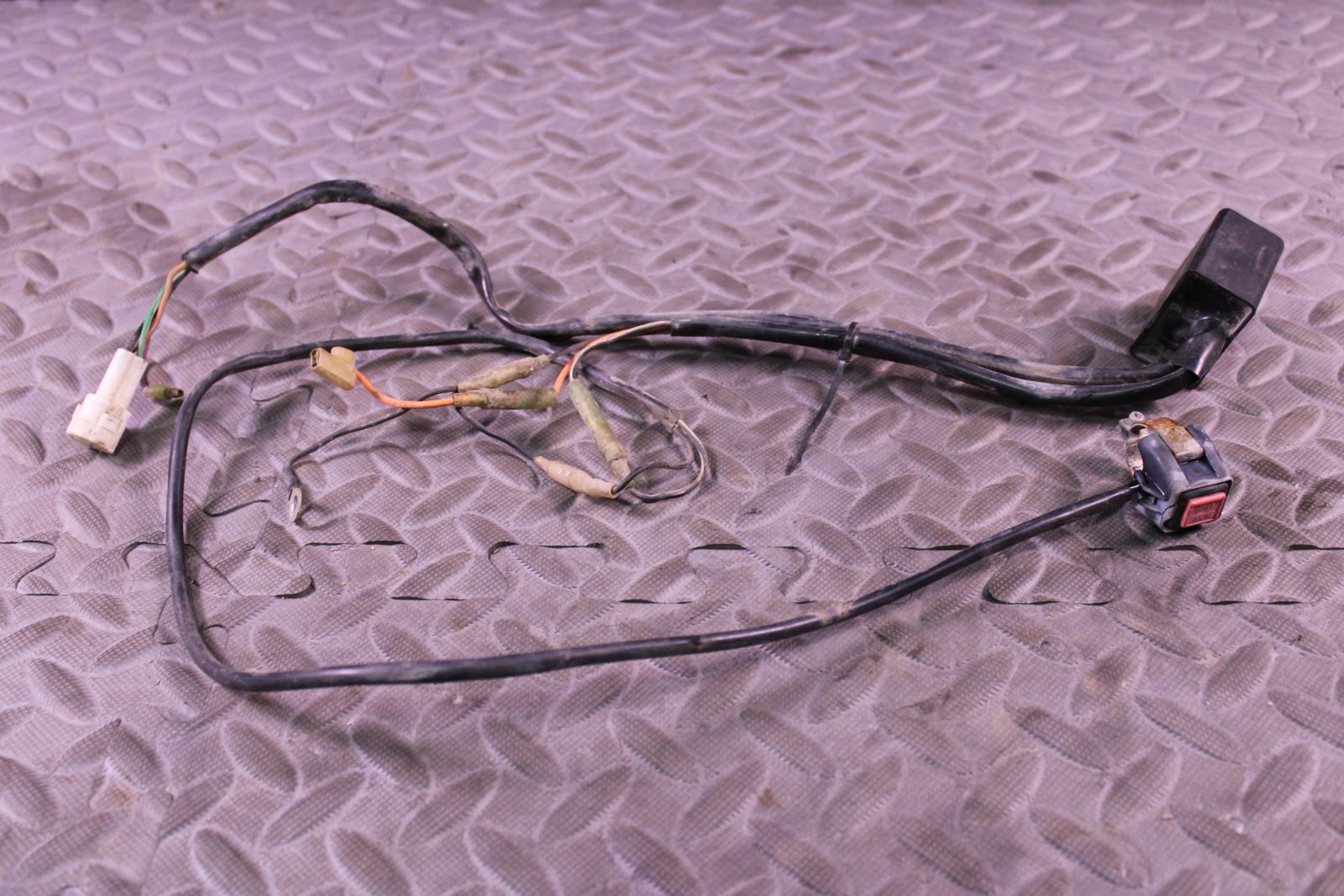 1989 Yamaha YZ250 OEM CDI Unit w/ Main Harness Kill Switch 3RB-85540-00-00