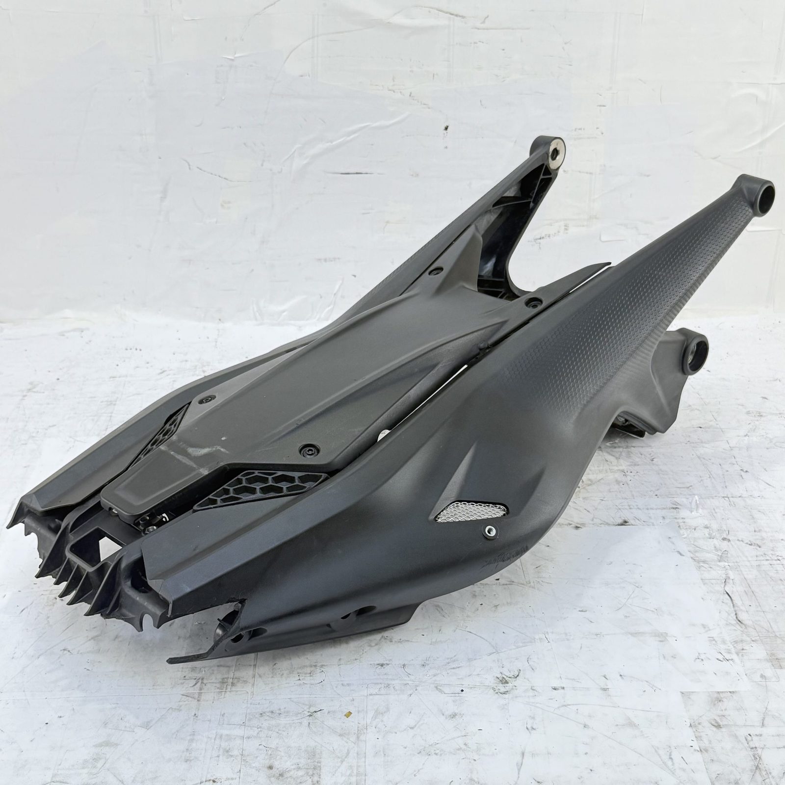 2022 - 2025 DUCATI MONSTER 937 REAR SUBFRAME TRAY TAIL SECTION OEM