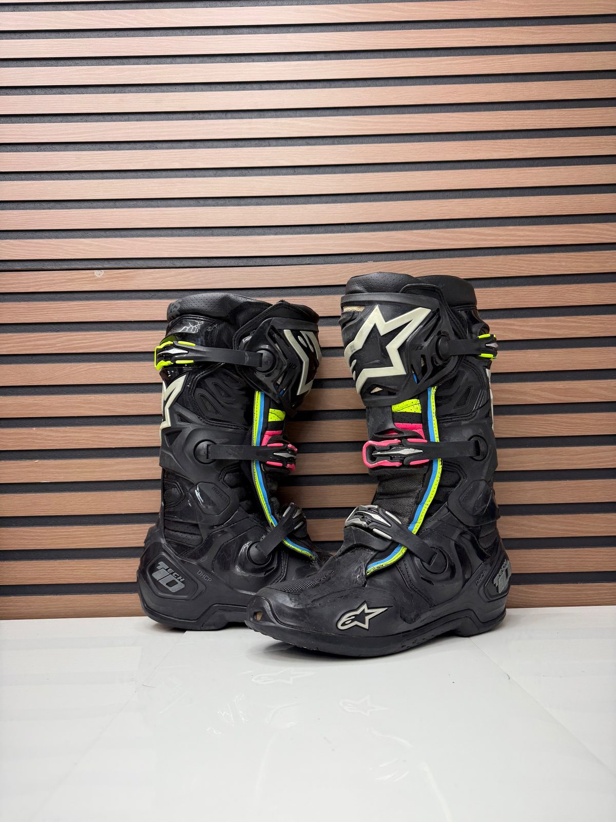 Alpinestars Tech 10 Supervented Motocross Boots Black Pink Size 9