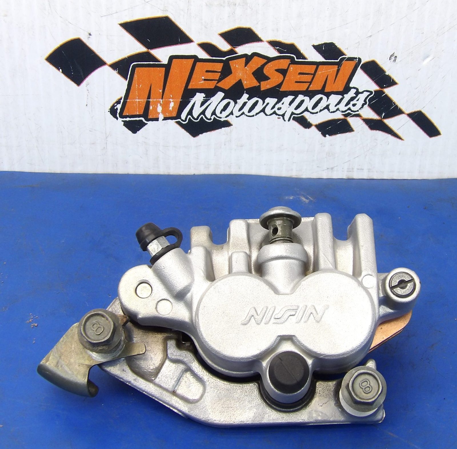 🏁 Front Brake Caliper Bracket Assembly – Fits 2001 Yamaha WR426F