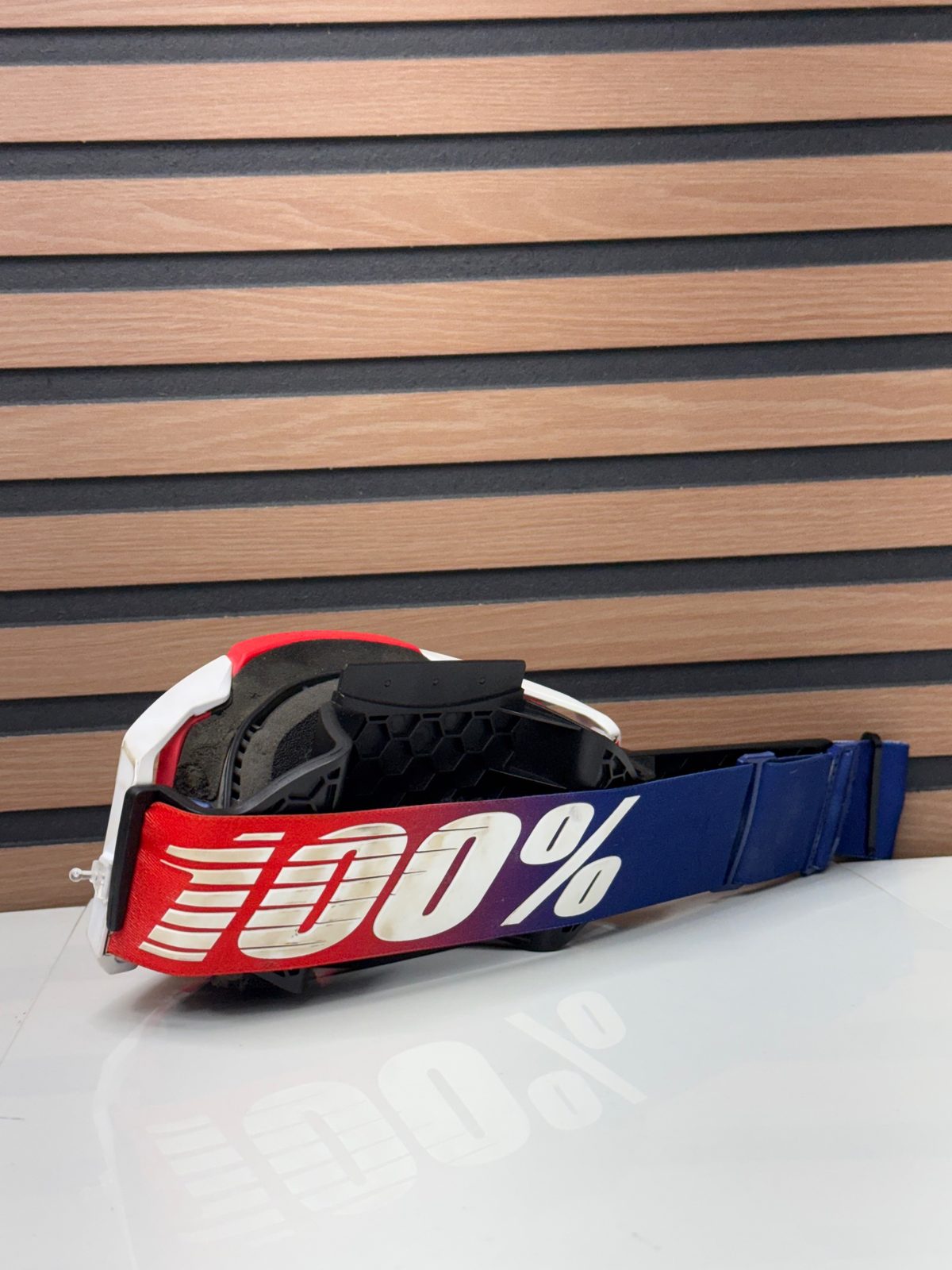 READ 100% Armega Goggles Red / White / Blue - HiPER Purple Mirror Lens