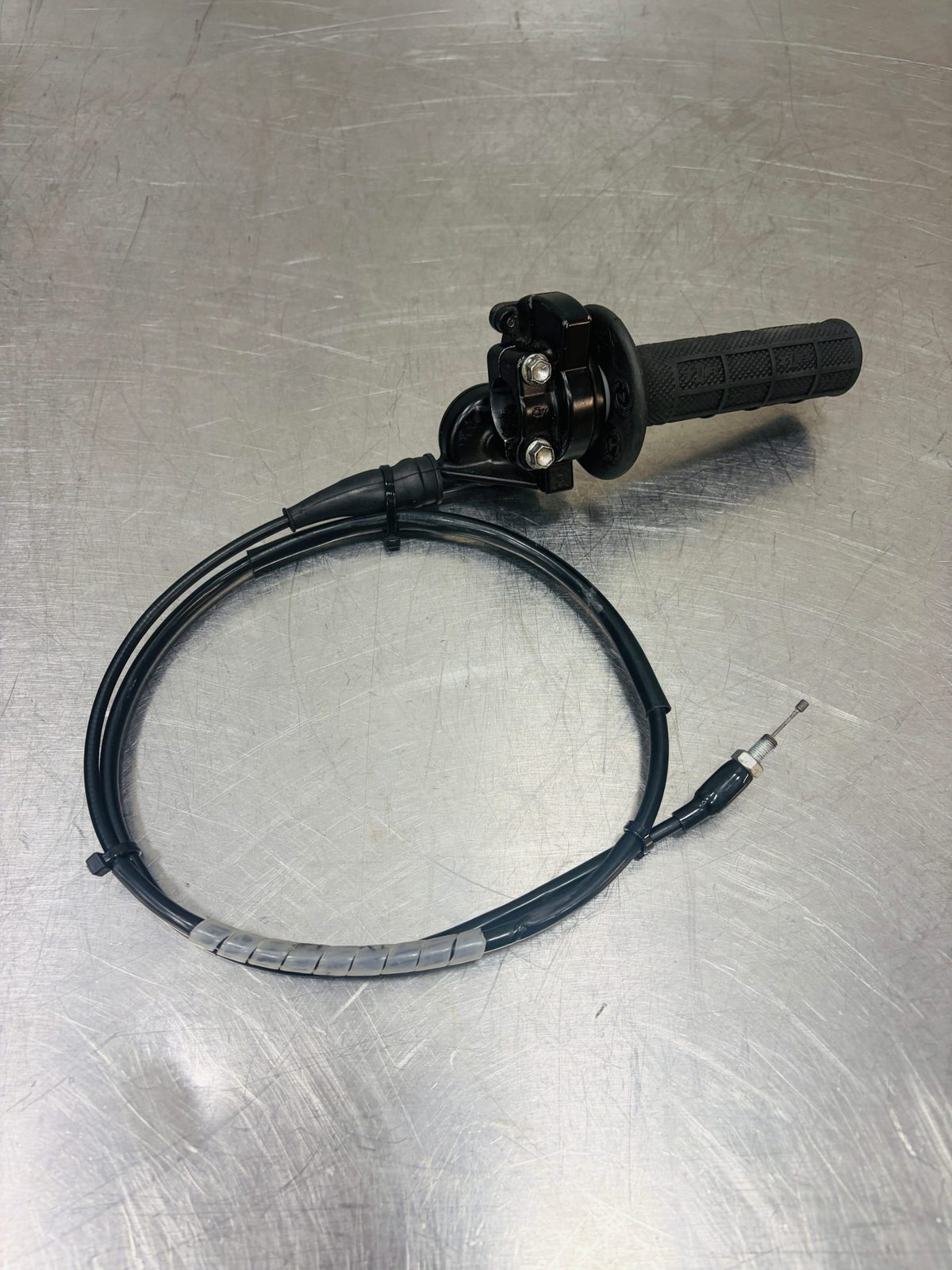 2005-2025 YAMAHA YZ 125 / YZ 250 THROTTLE HOUSING ASSEMBLY PART# 1C3-26281-90-00 / 1C3-26282-90-00