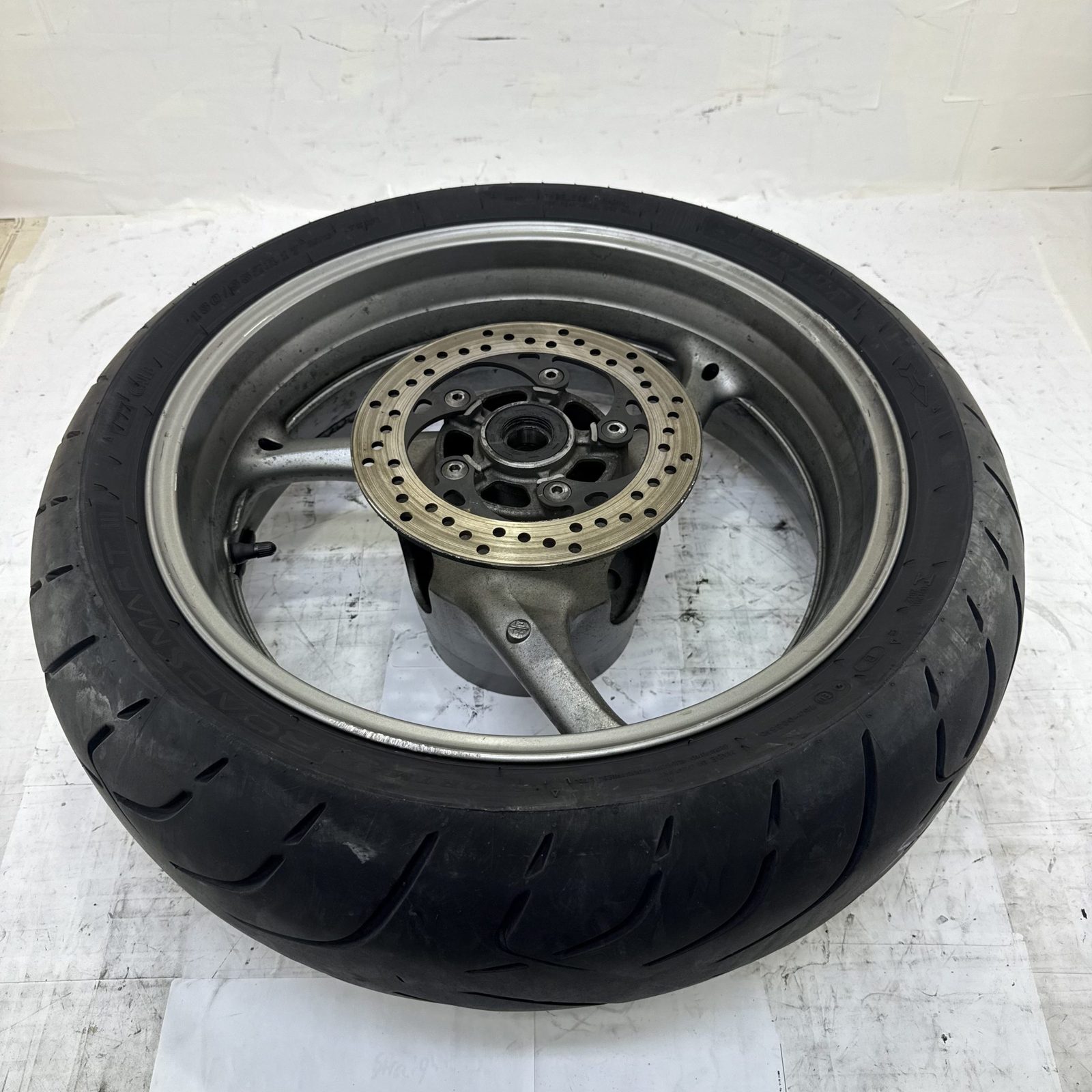 2011 - 2022 SUZUKI GSXR600 GSXR750 REAR WHEEL RIM HUB TIRE STRAIGHT 64711-14J00