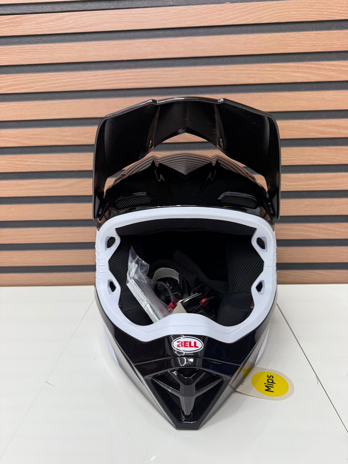 Bell MX-10 MIPS Youth Motocross Helmet Gloss Black Medium NWT