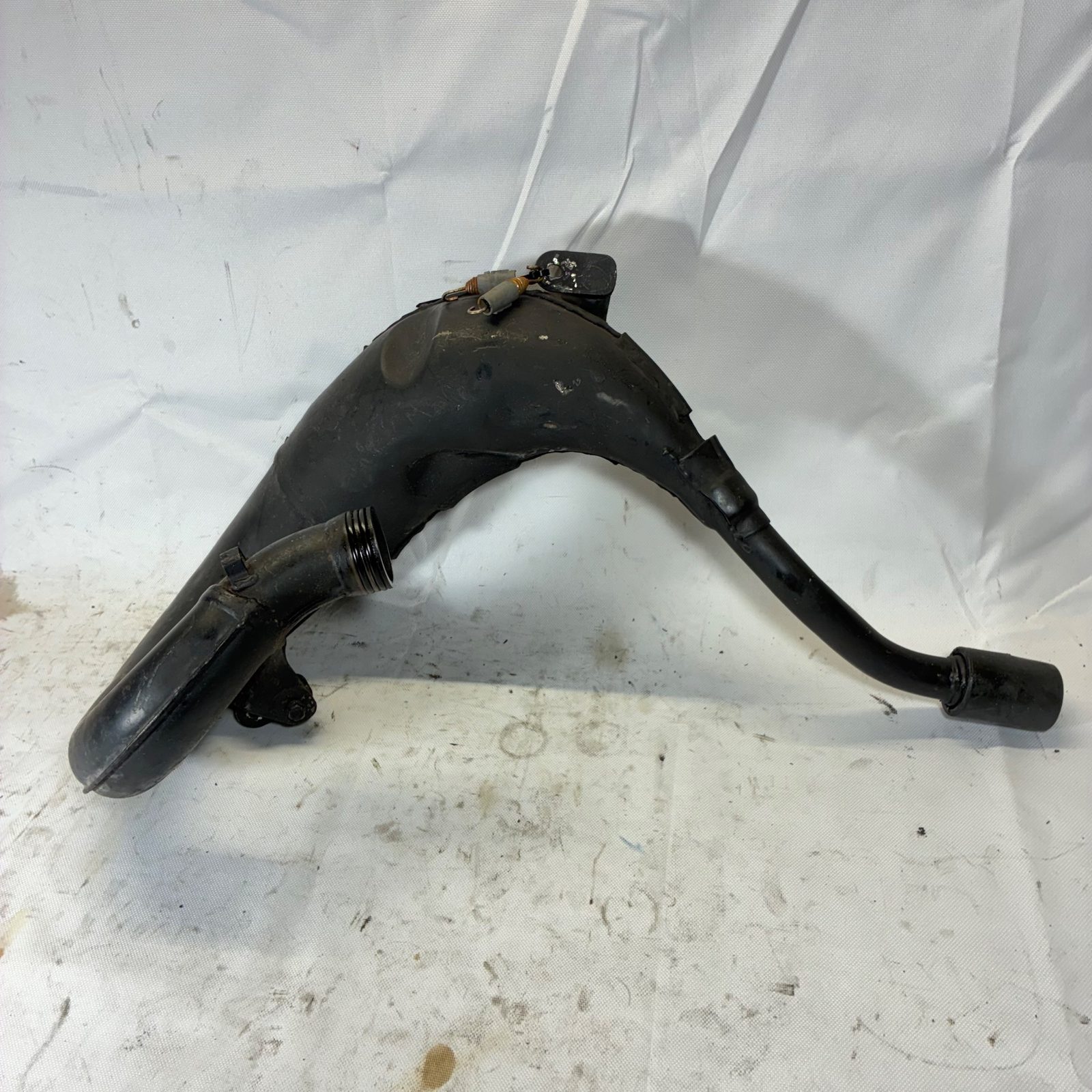 1990 Kawasaki KX125 OEM Exhaust Expansion Chamber Pipe Head Pipe - 92160-1176