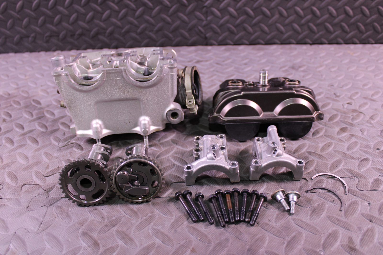 2013 Yamaha YZ250F OEM Cylinder Head Assembly with Camshafts 17D-11102-11-00