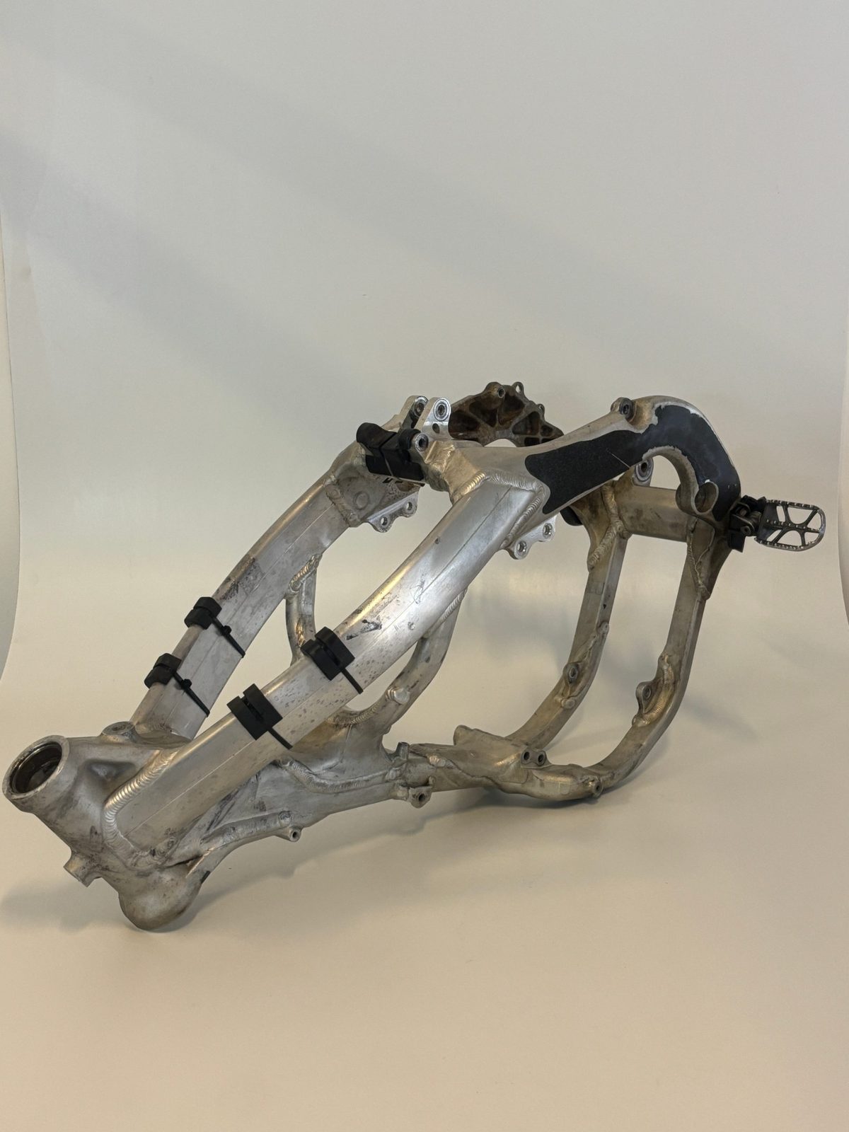 2016 Honda CRF450R Frame Chassis Main Hull OEM 50100-MEN-B10