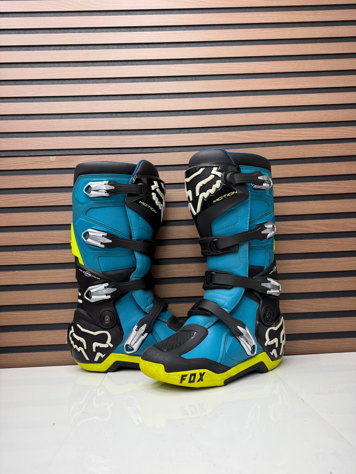 Fox Motion Boots - Maui Blue - Size 9