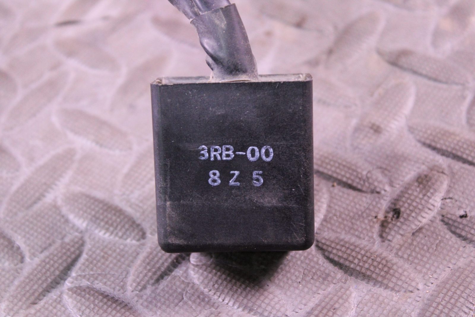1989 Yamaha YZ250 OEM CDI Unit w/ Main Harness Kill Switch 3RB-85540-00-00