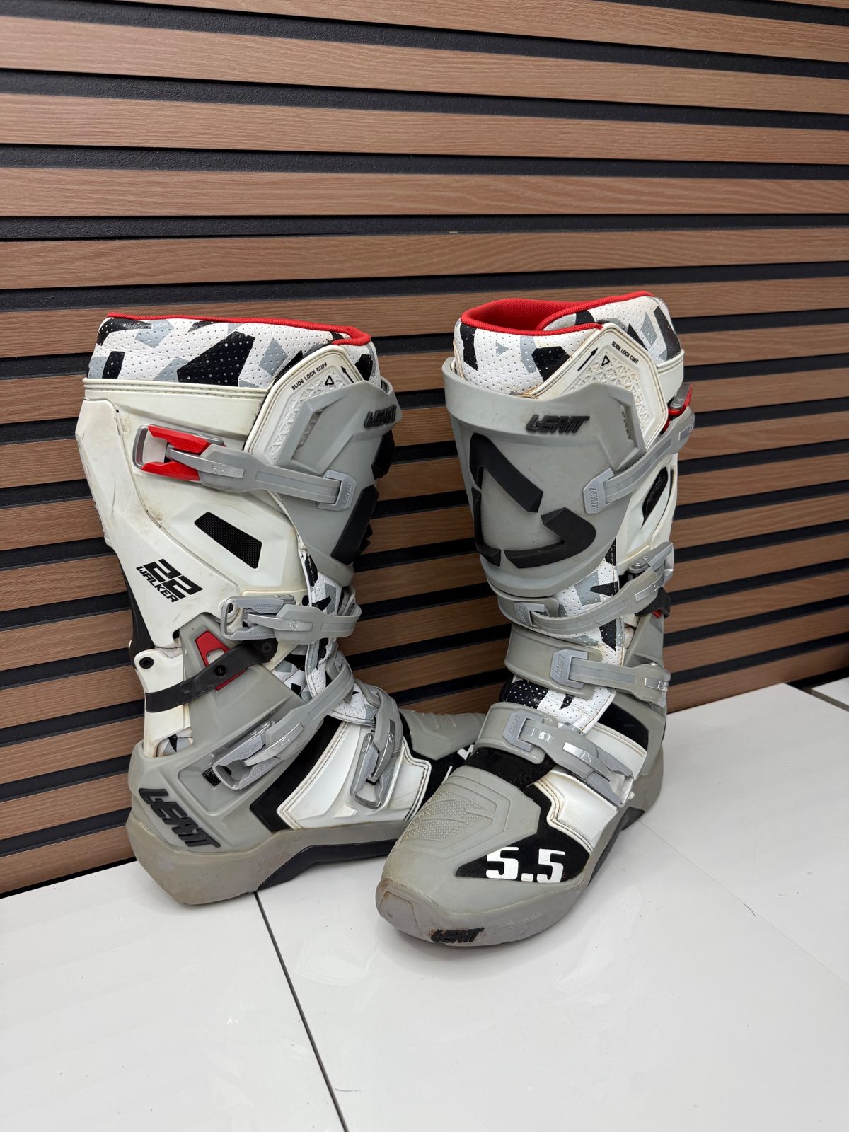 Leatt 5.5 Flexlock Enduro Boots JW22 Edition - Size 10