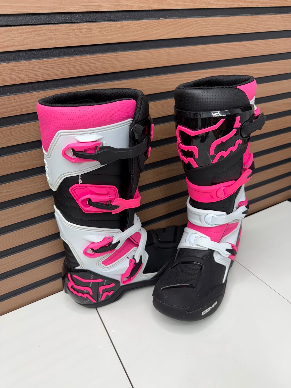 Open Box - Fox Racing Comp Boots Black / White / Pink - Size W8