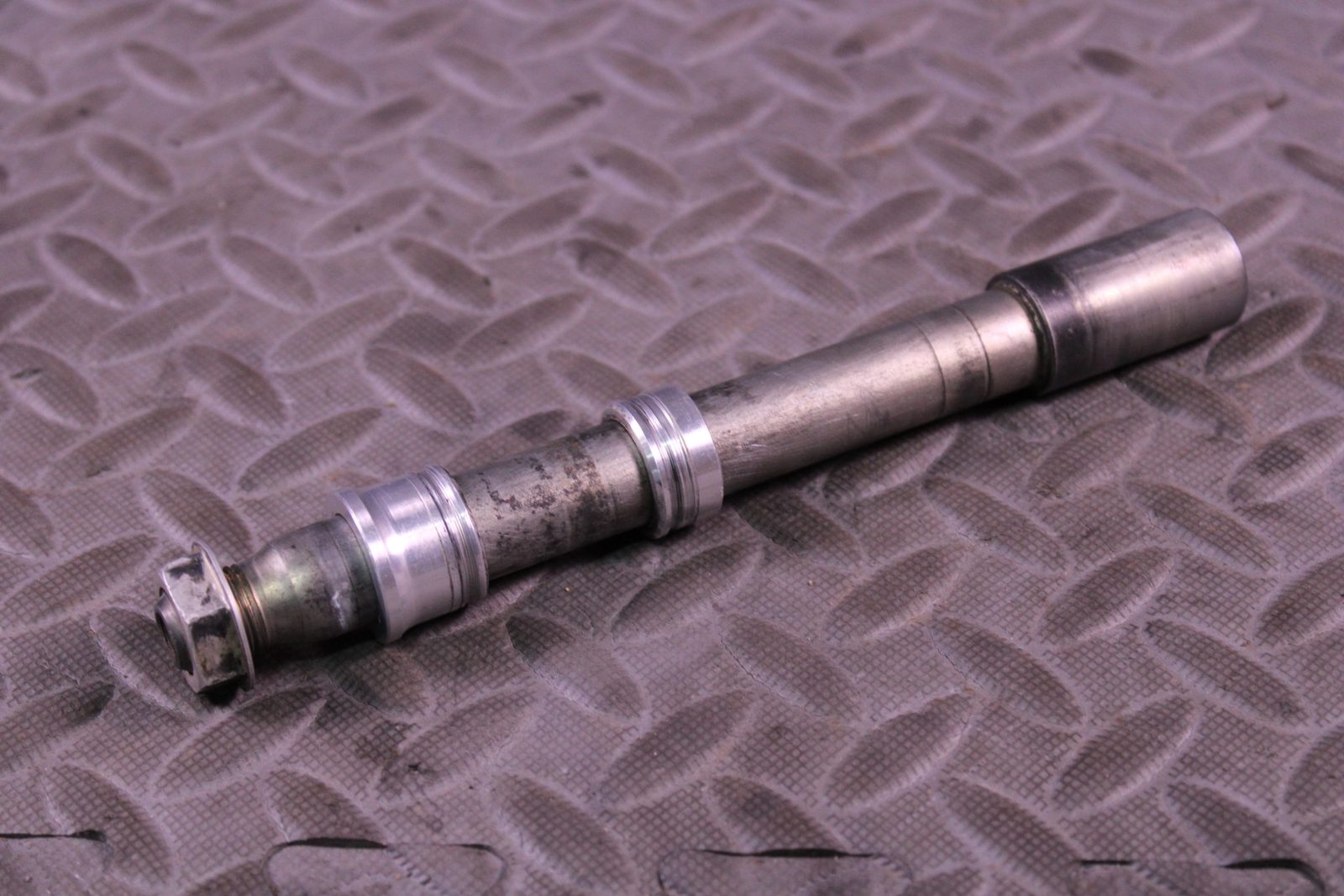 2013 Yamaha YZ250F OEM Front Wheel Axle Bolt 5XC-25181-G0-00 Pivot Arm