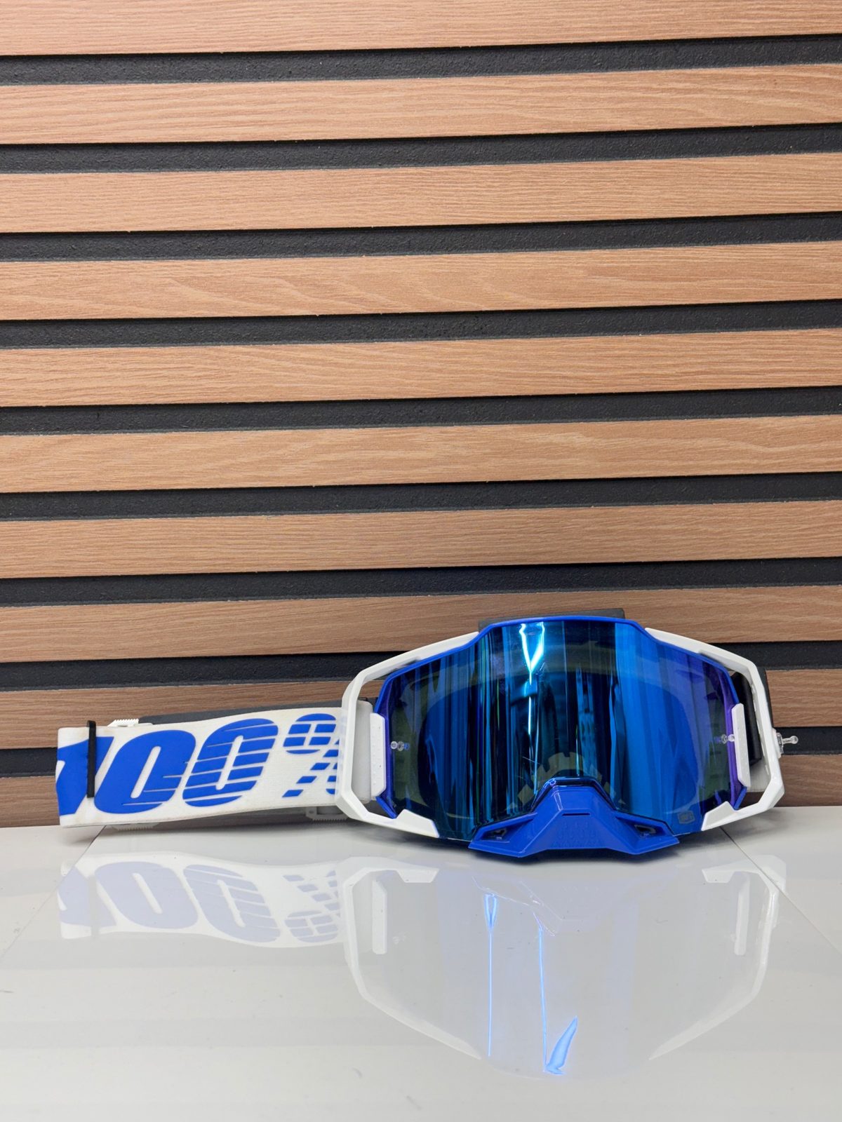 100% Armega Motocross Goggles White Blue Blue Mirror Lens Used MX
