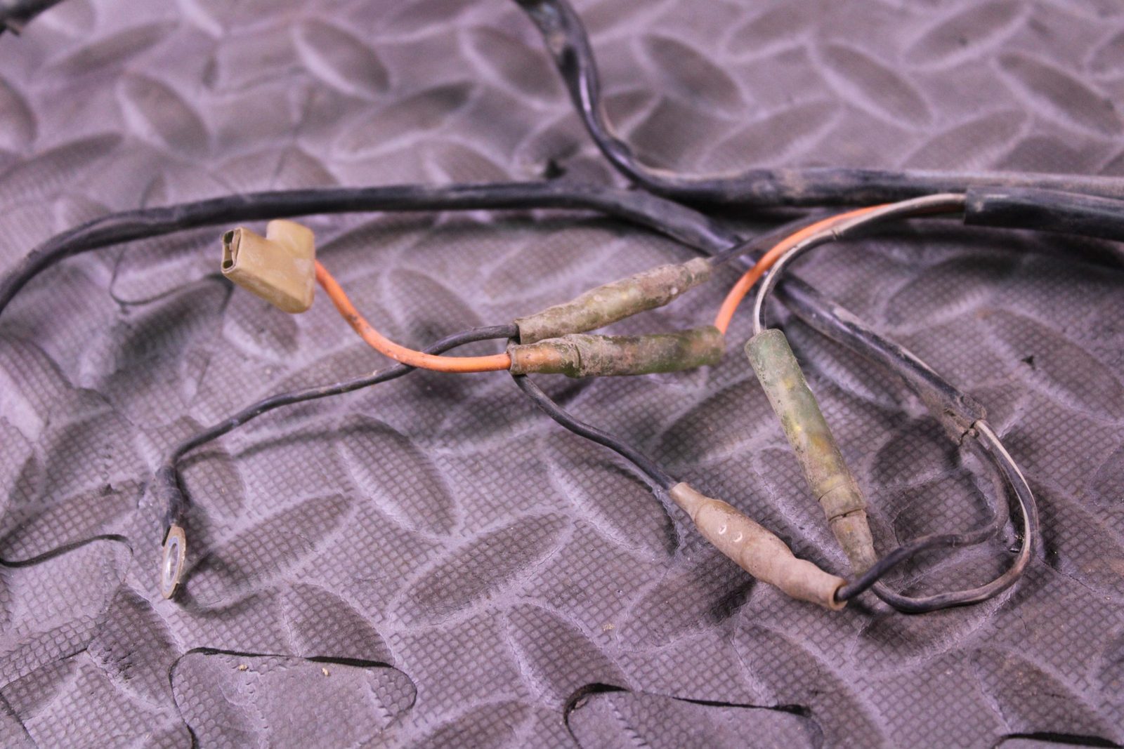 1989 Yamaha YZ250 OEM CDI Unit w/ Main Harness Kill Switch 3RB-85540-00-00