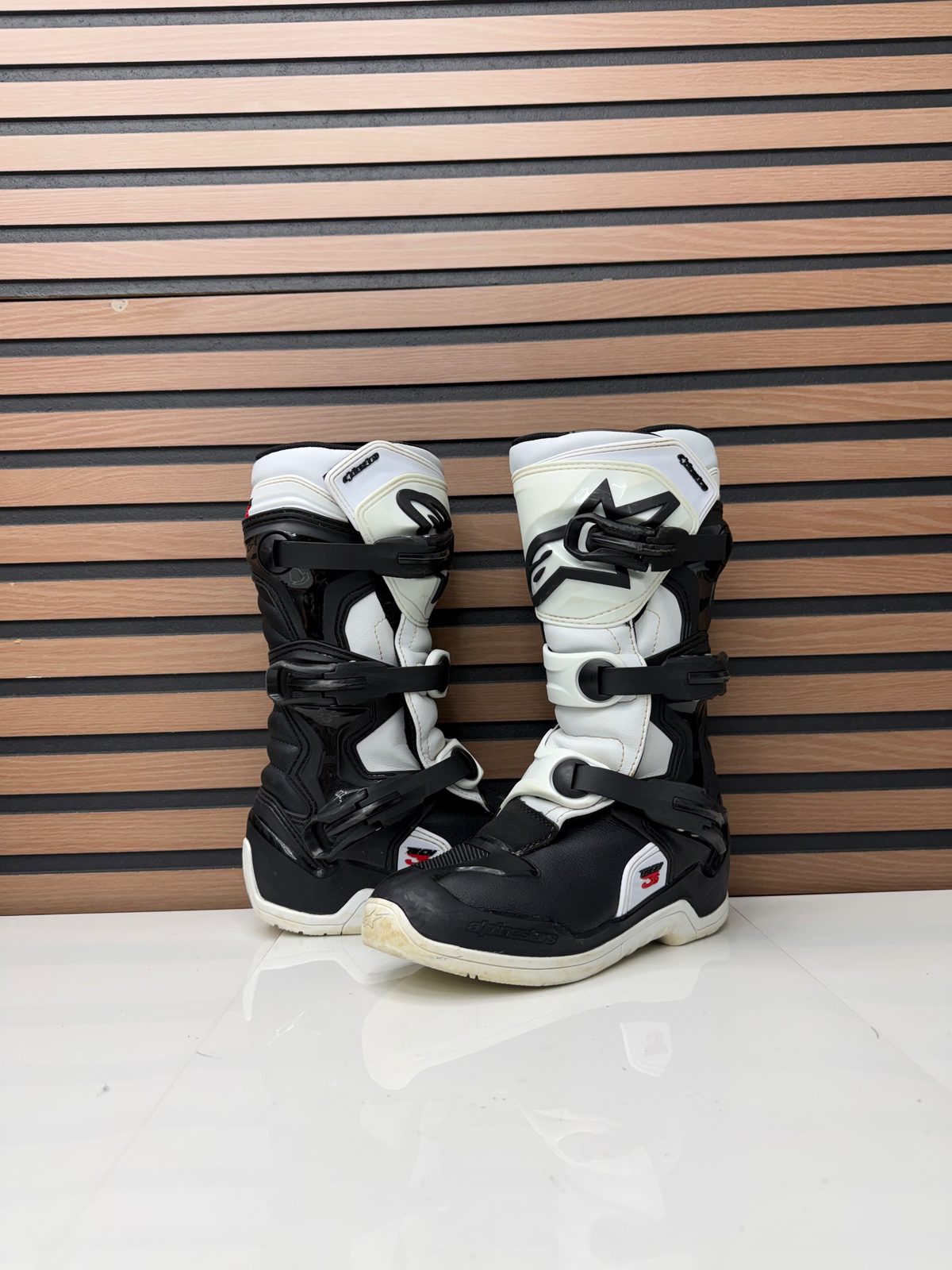 Alpinestars Tech 3s Youth Boots - Black / White - Size 4