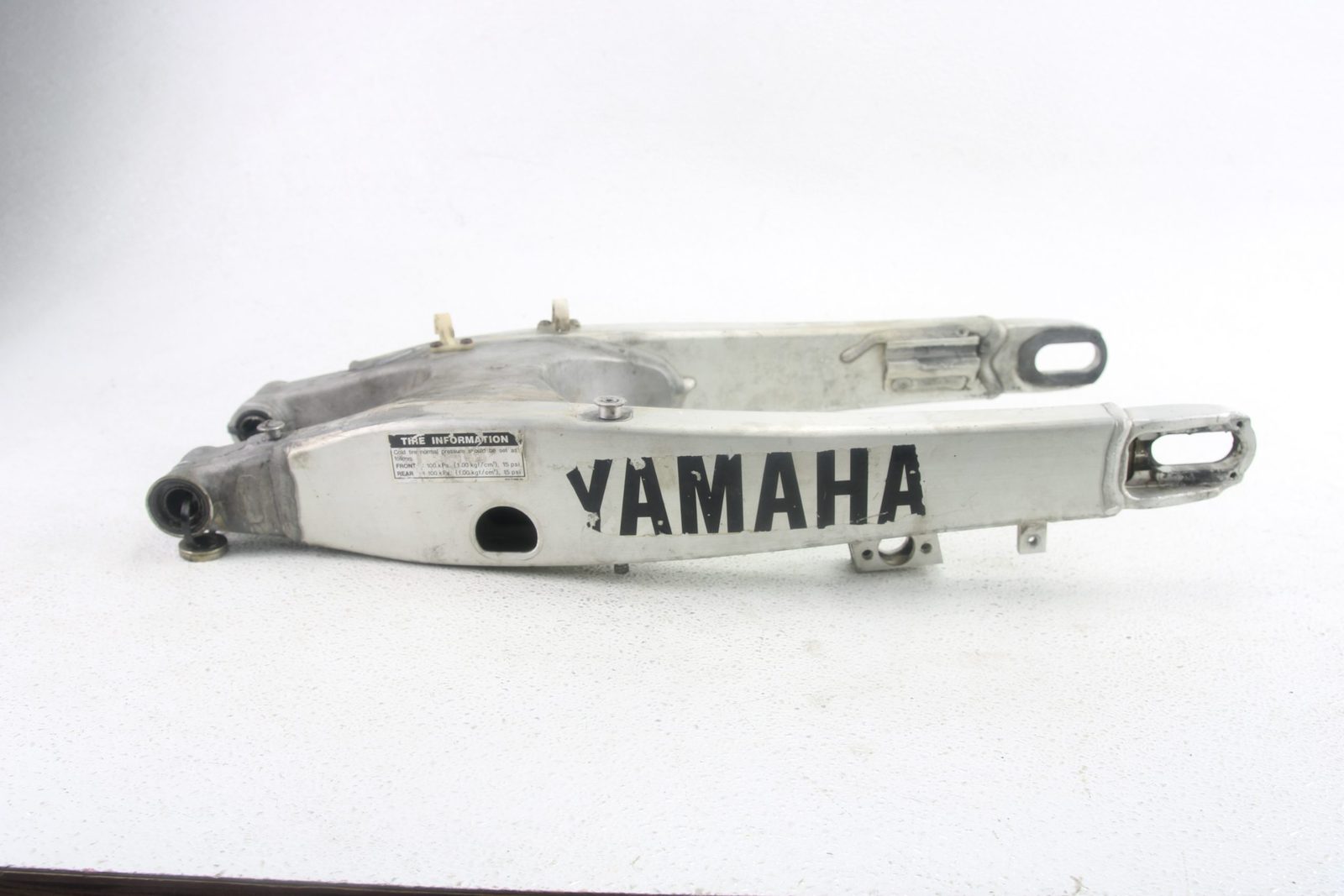 2005 Yamaha YZ250 OEM Rear Swingarm Swing Arm Assembly - 99999-03641-00