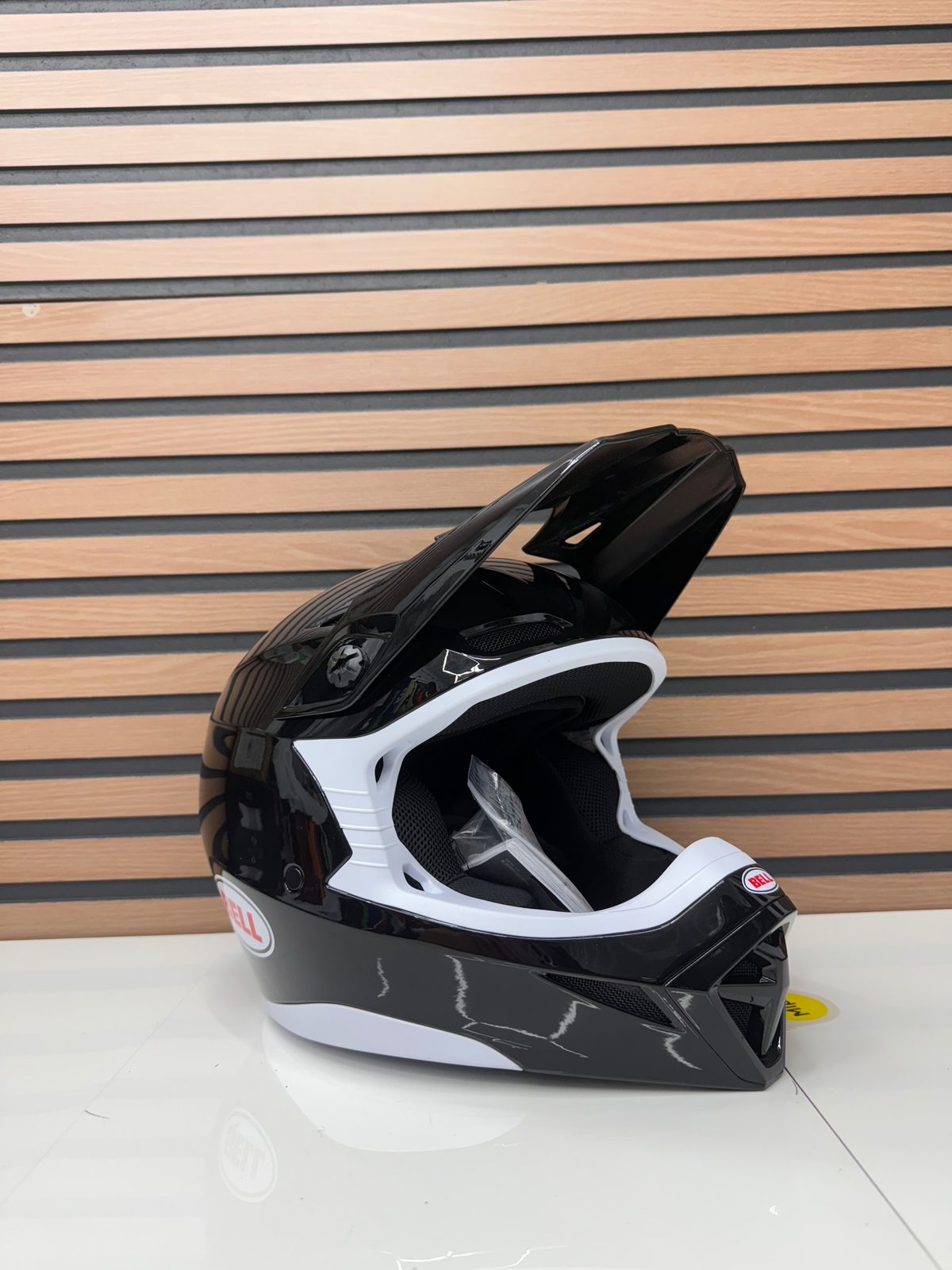 Bell MX-10 MIPS Youth Motocross Helmet Gloss Black Medium NWT