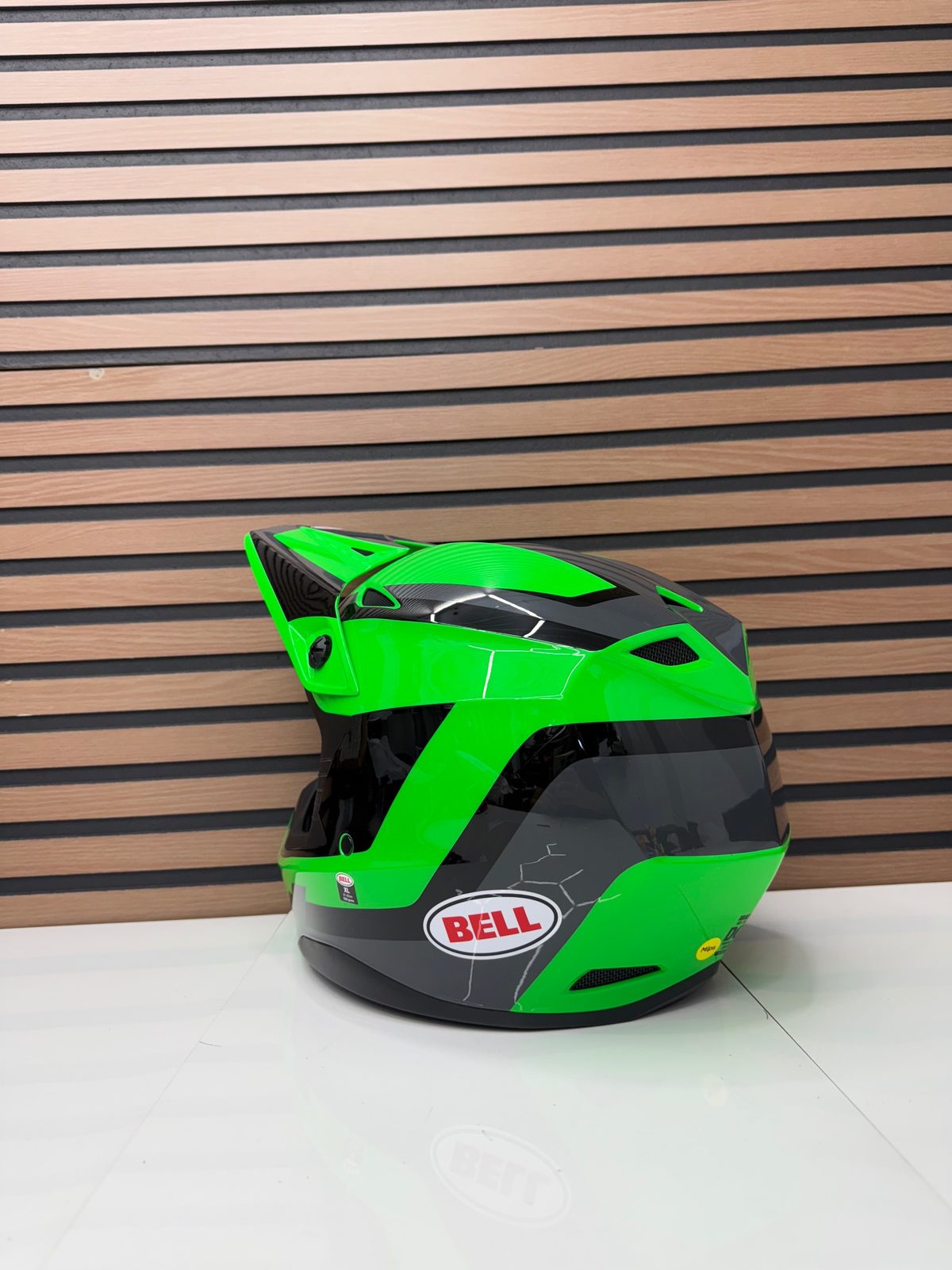 New Bell MX-10 MIPS Dyno Helmet Green / Black - Size XL
